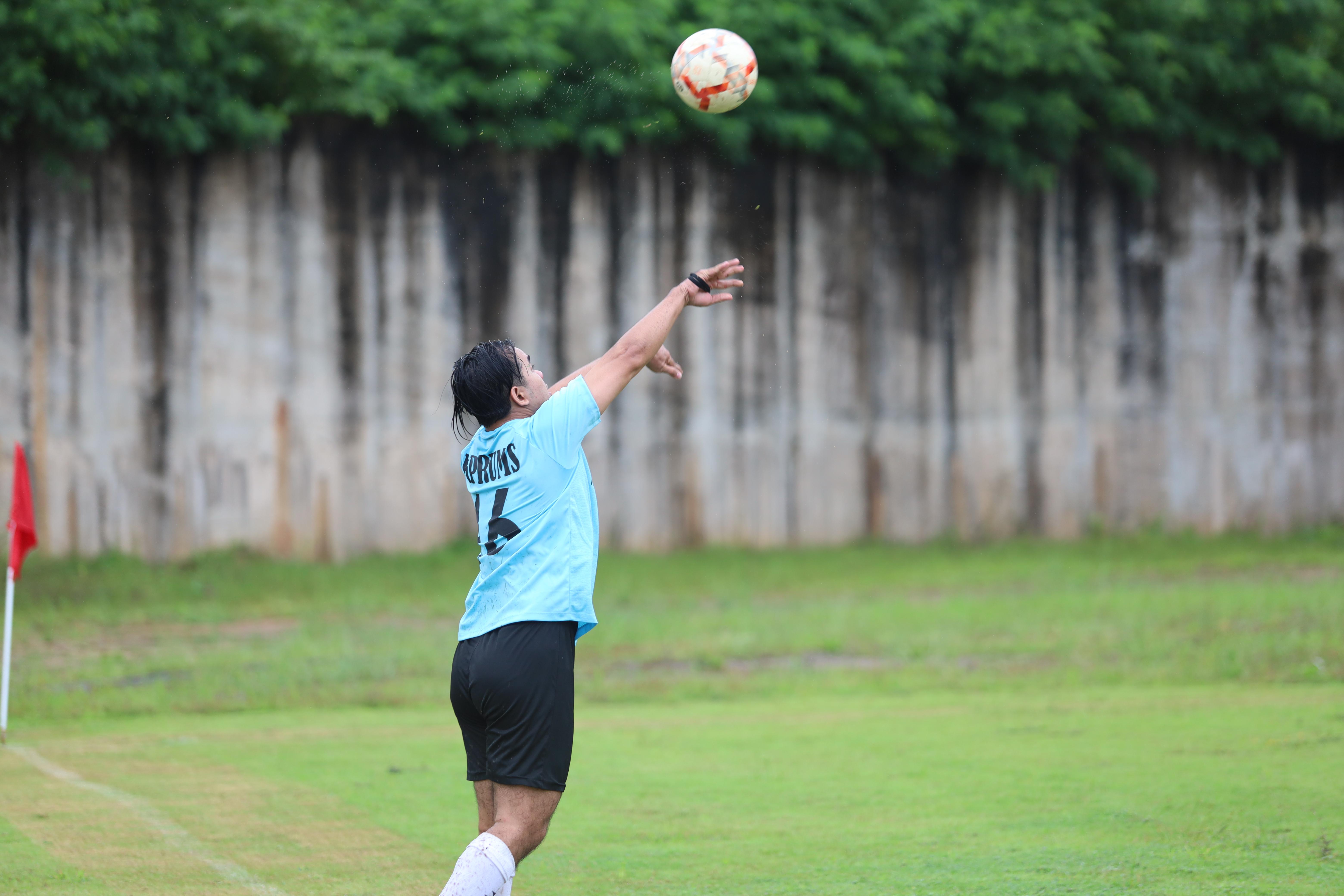 117. การแข่งขันกีฬาฟุตบอลสานสัมพันธ์ศิษย์เก่า