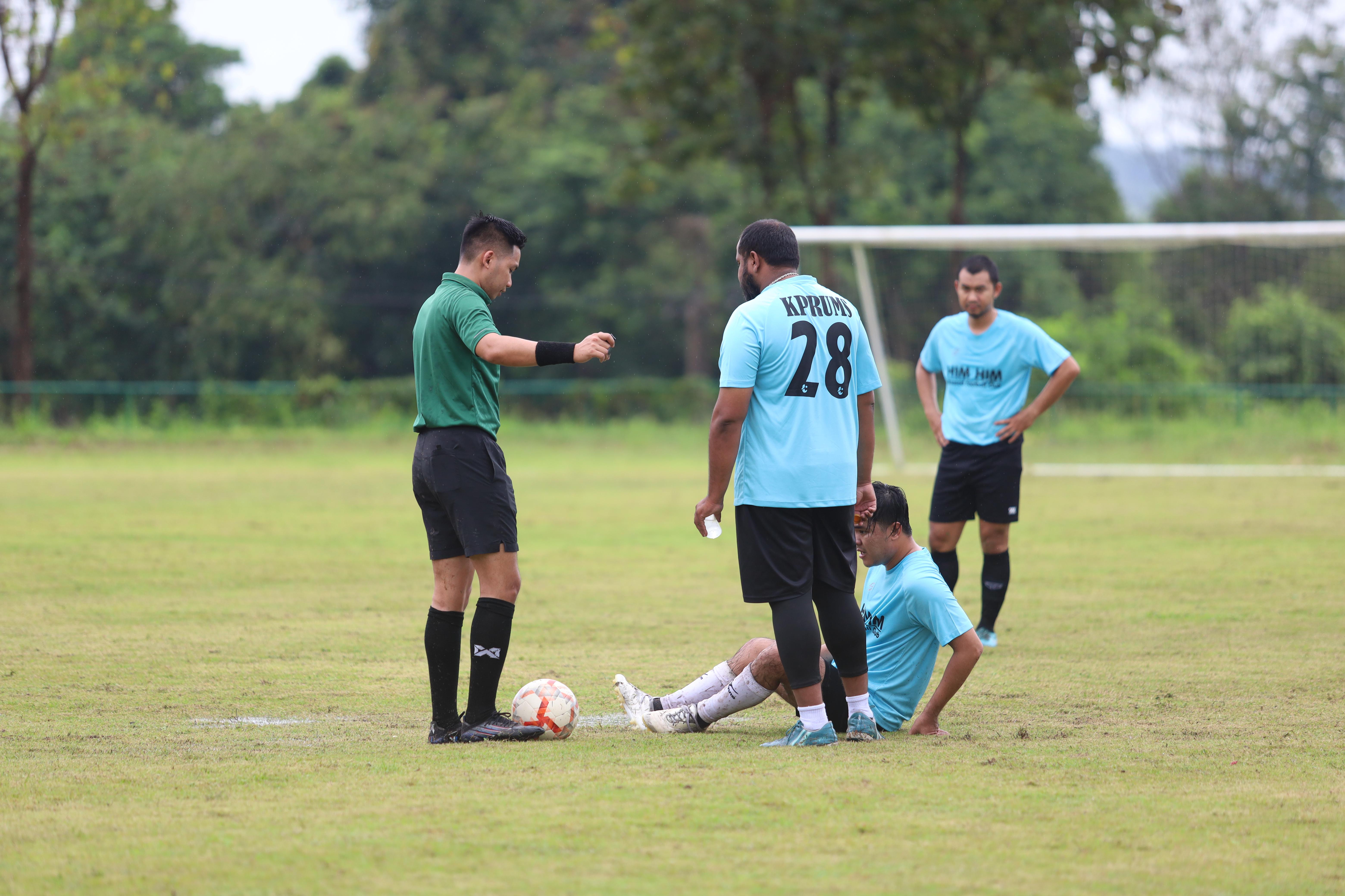119. การแข่งขันกีฬาฟุตบอลสานสัมพันธ์ศิษย์เก่า
