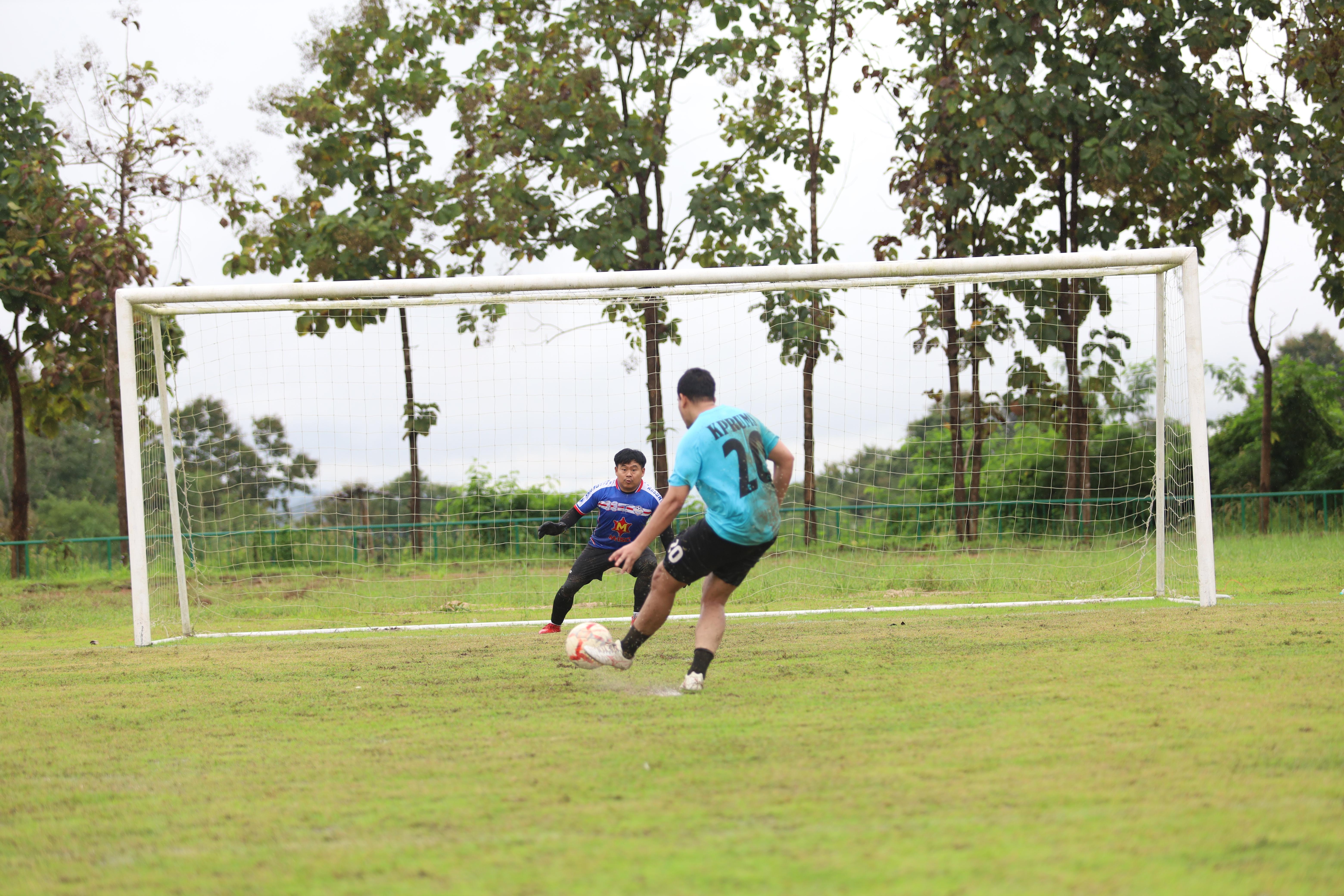 151. การแข่งขันกีฬาฟุตบอลสานสัมพันธ์ศิษย์เก่า