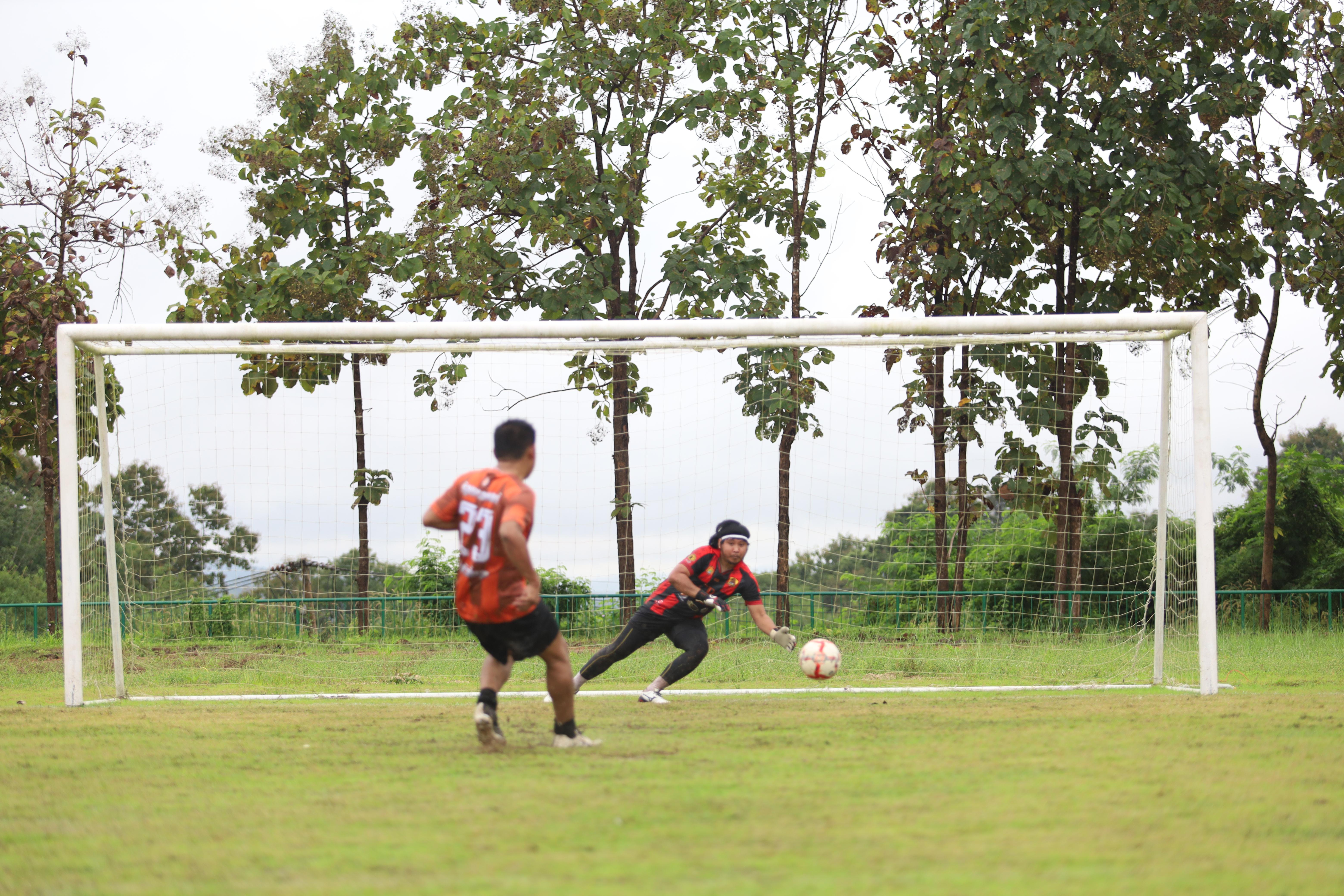 153. การแข่งขันกีฬาฟุตบอลสานสัมพันธ์ศิษย์เก่า