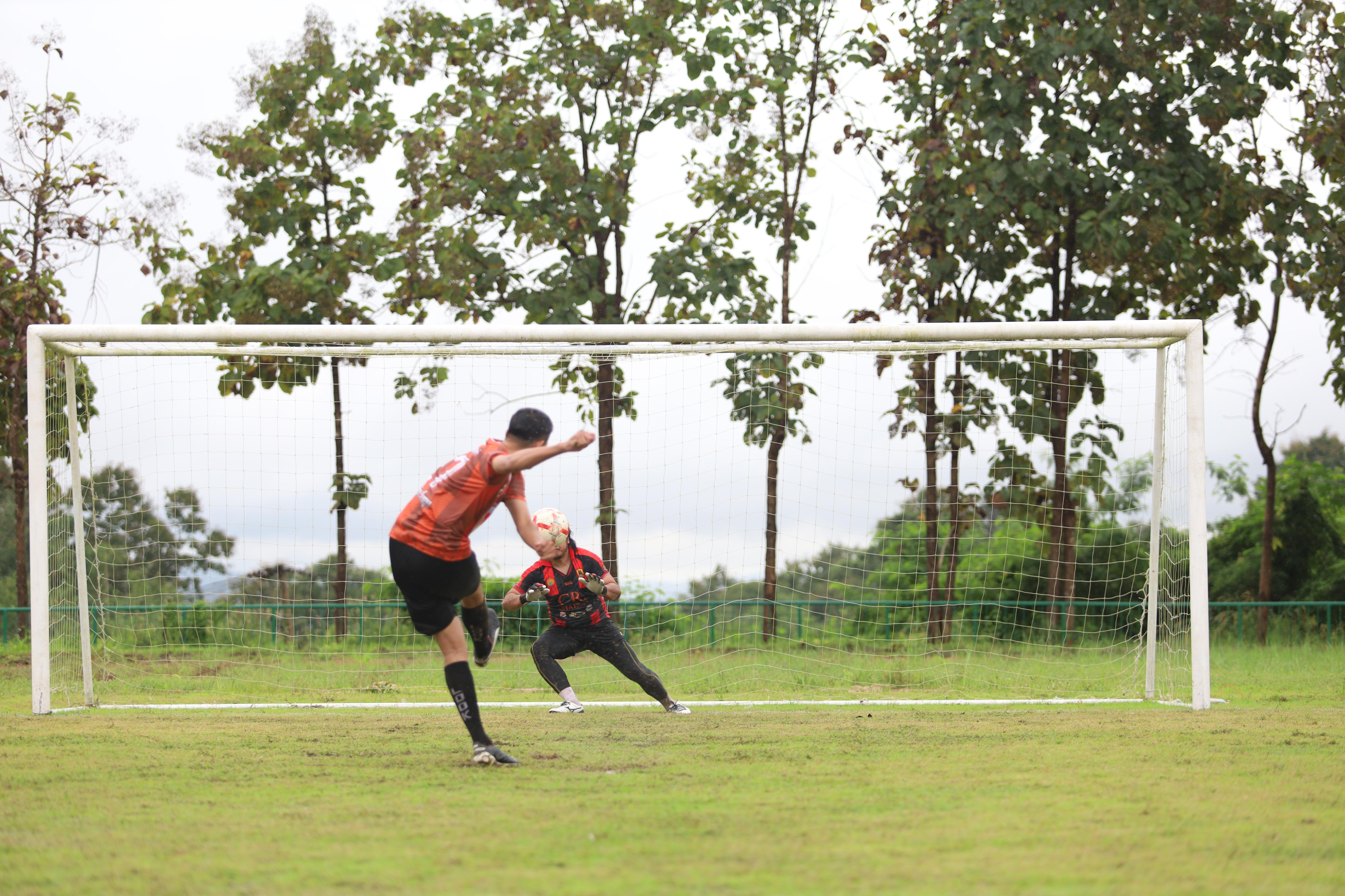 157. การแข่งขันกีฬาฟุตบอลสานสัมพันธ์ศิษย์เก่า