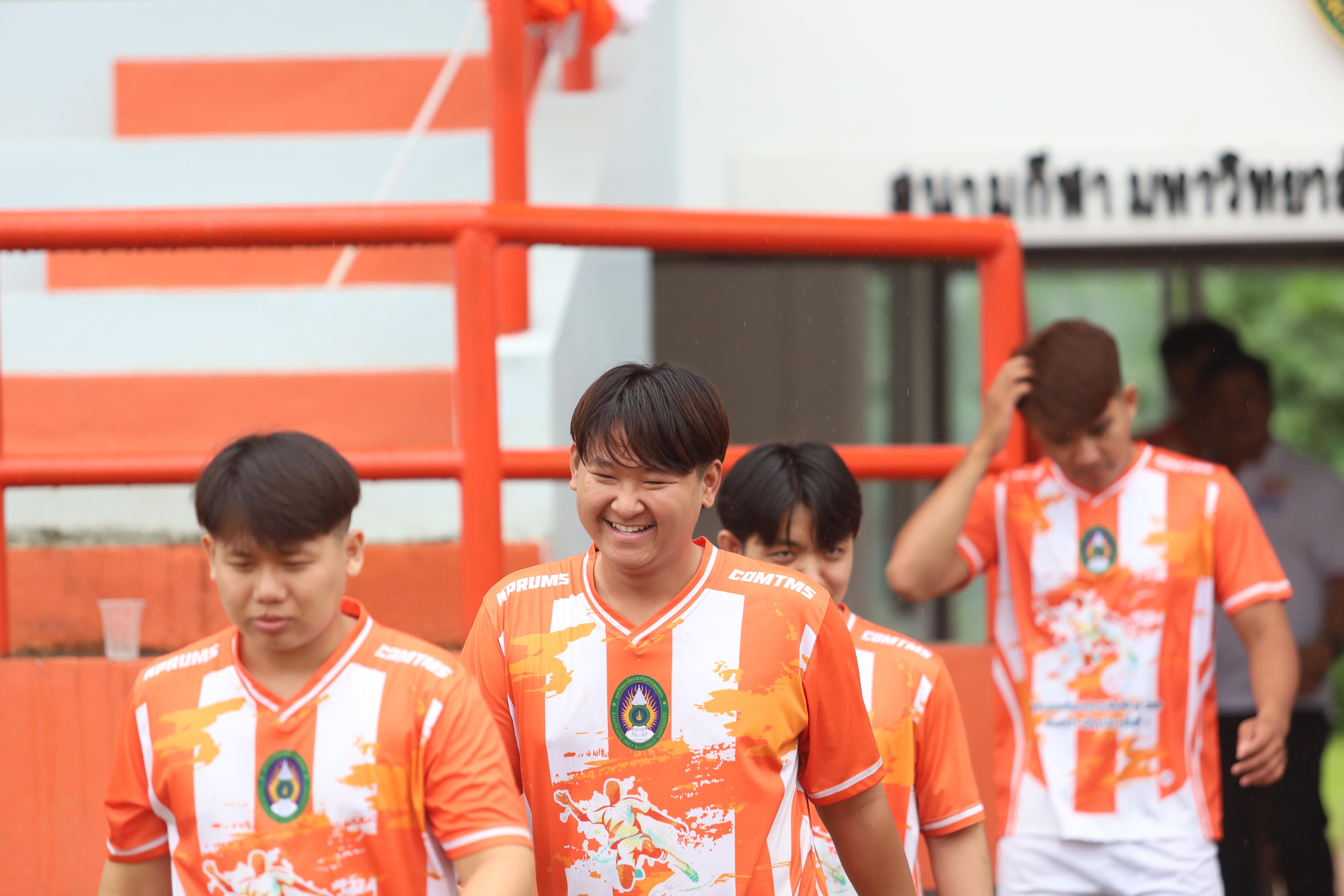 176. การแข่งขันกีฬาฟุตบอลสานสัมพันธ์ศิษย์เก่า