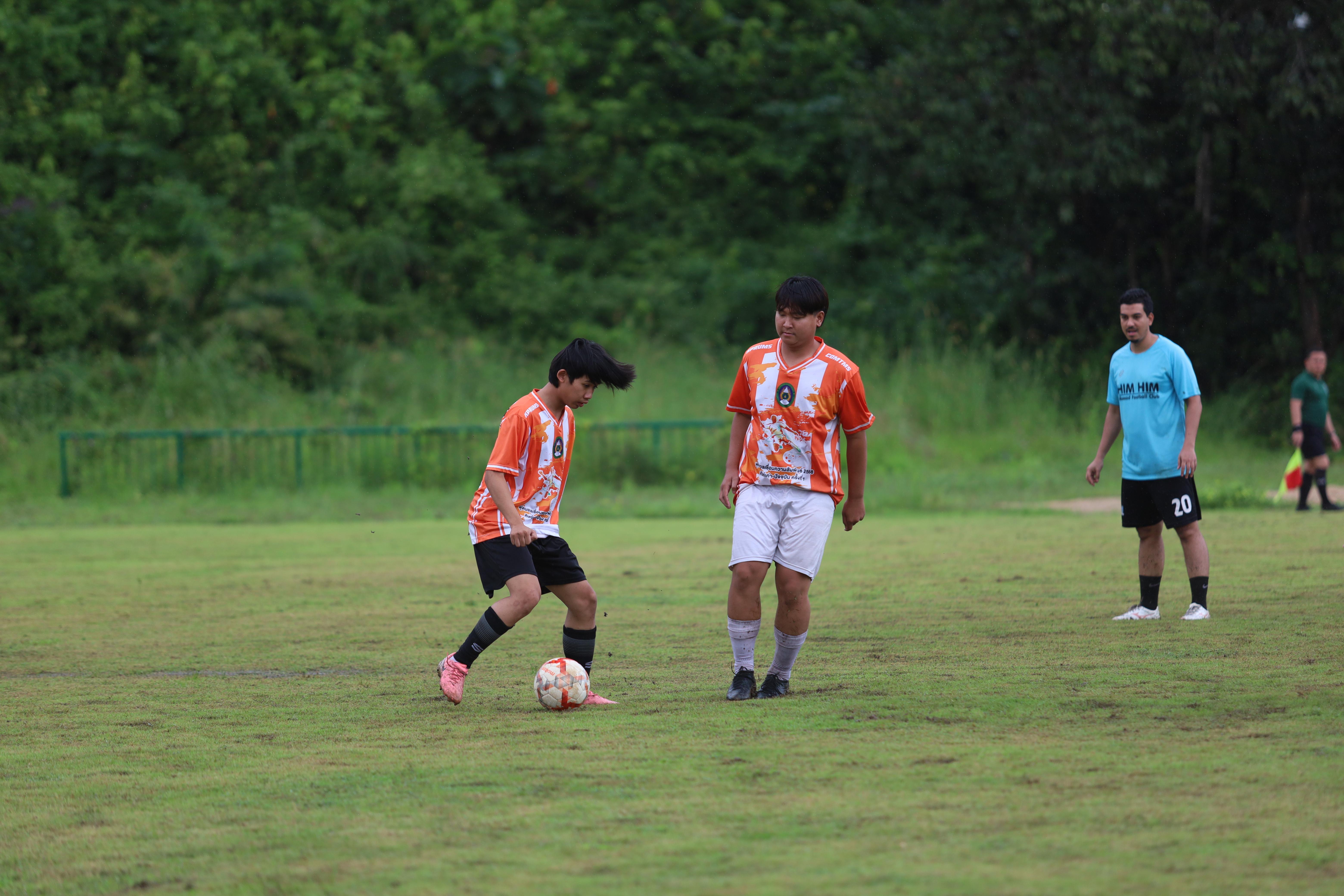 190. การแข่งขันกีฬาฟุตบอลสานสัมพันธ์ศิษย์เก่า