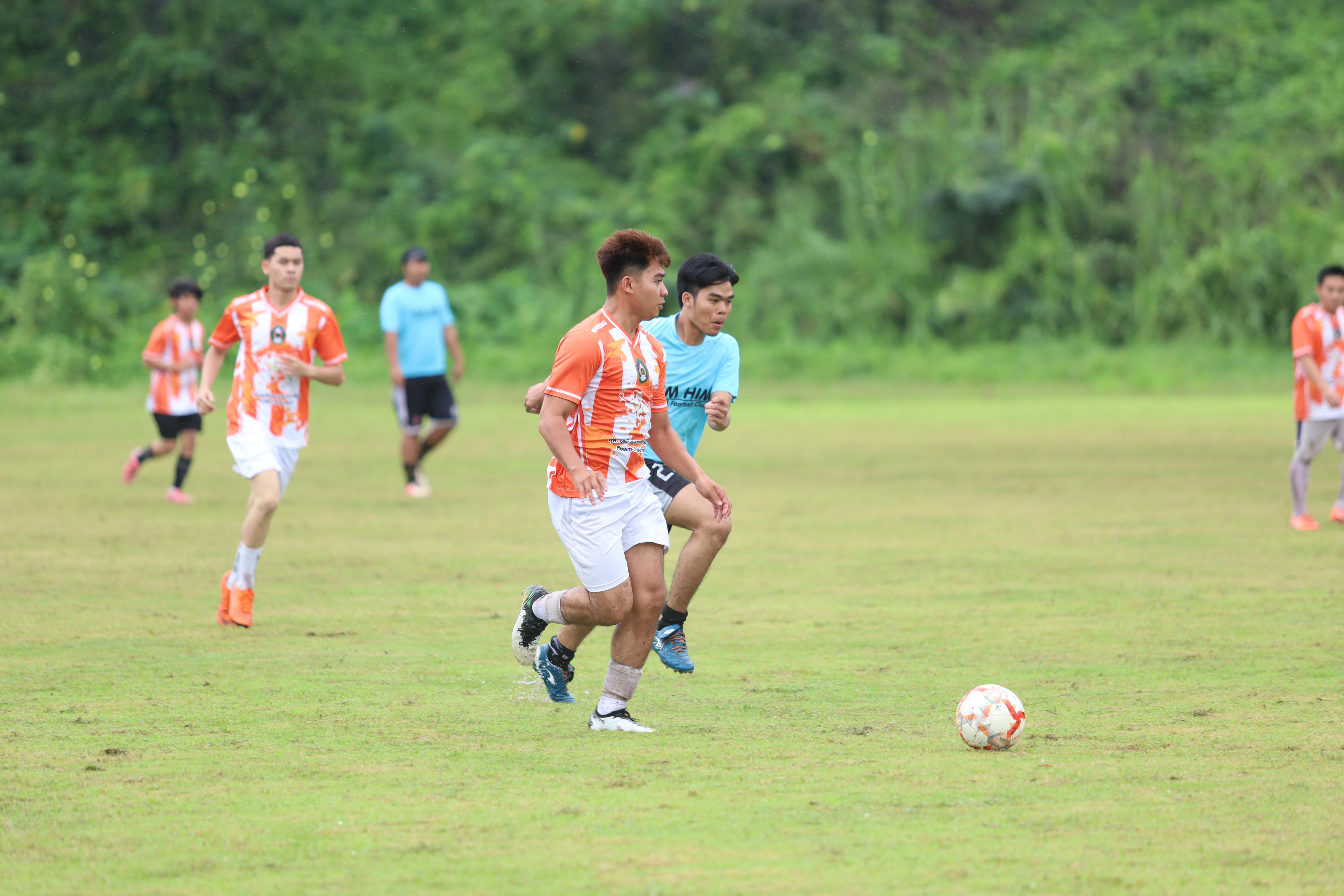 197. การแข่งขันกีฬาฟุตบอลสานสัมพันธ์ศิษย์เก่า