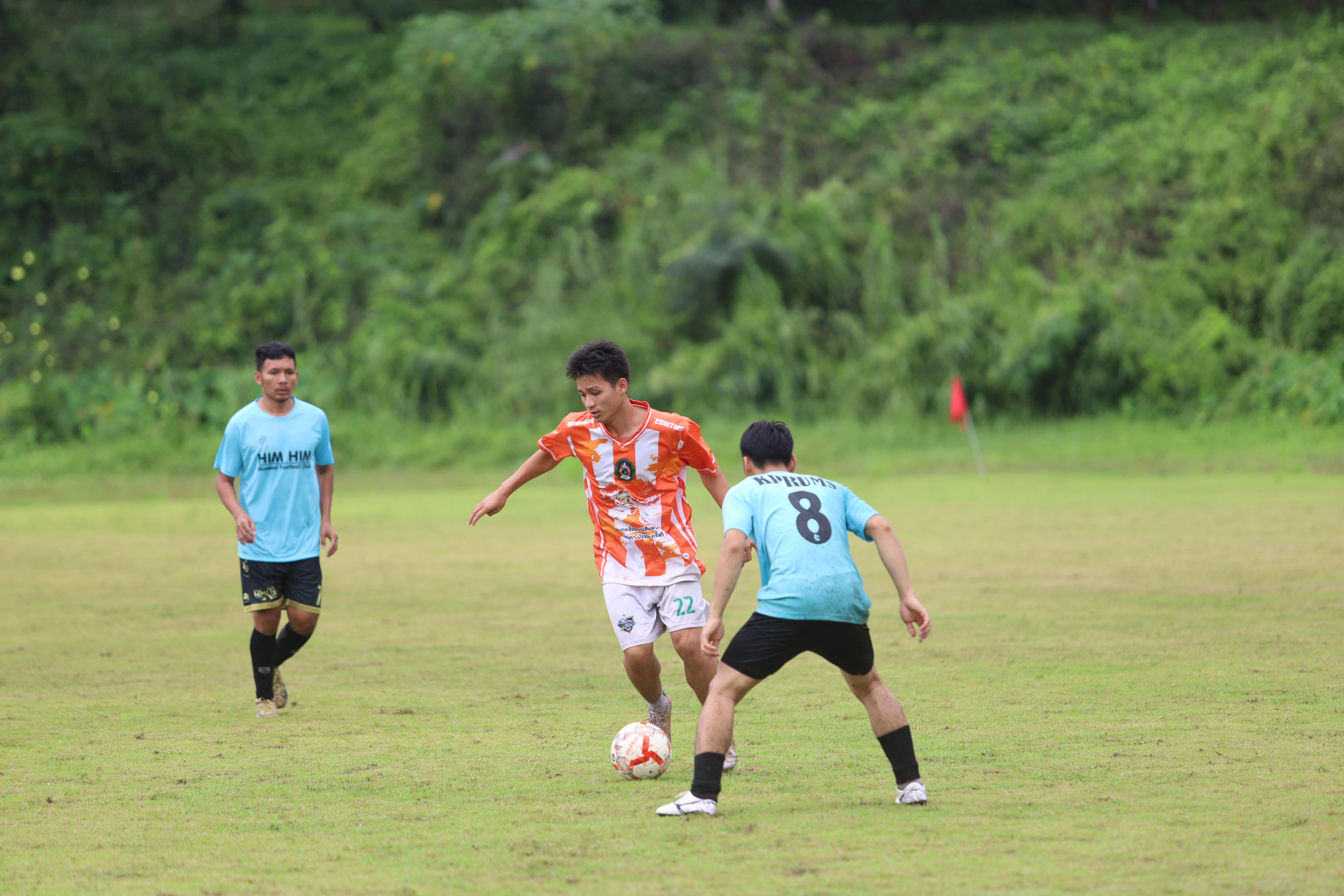 204. การแข่งขันกีฬาฟุตบอลสานสัมพันธ์ศิษย์เก่า