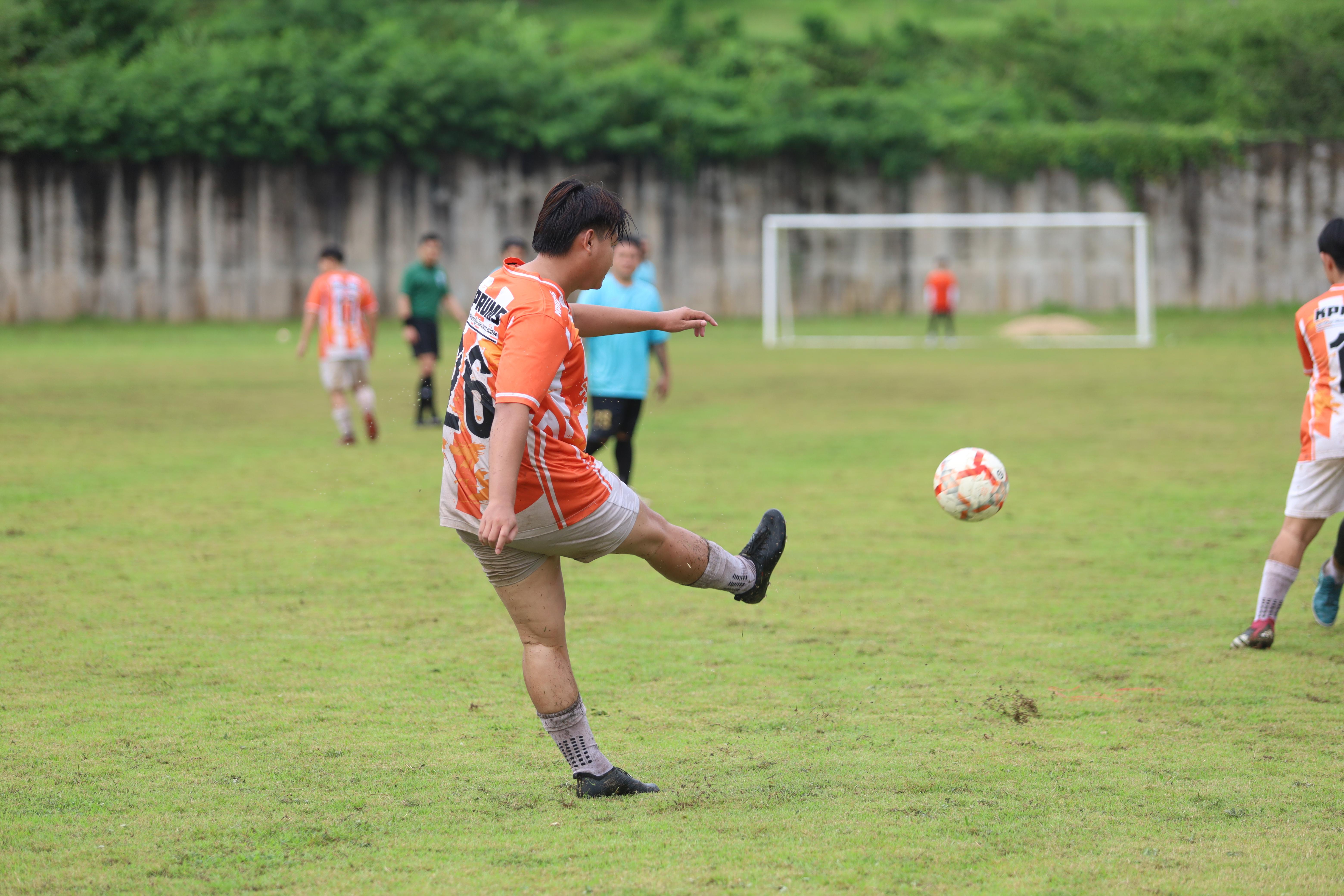 232. การแข่งขันกีฬาฟุตบอลสานสัมพันธ์ศิษย์เก่า