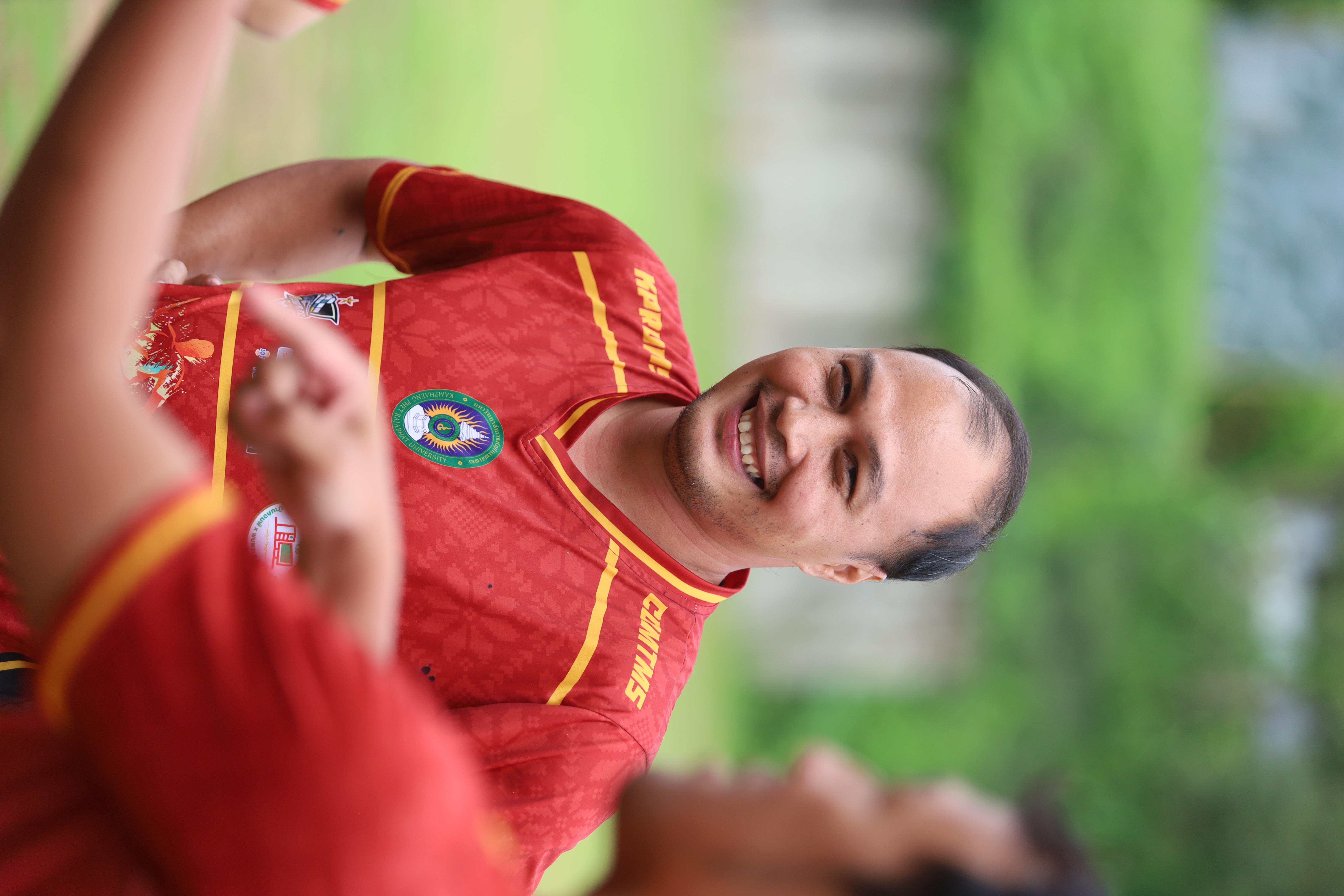 245. การแข่งขันกีฬาฟุตบอลสานสัมพันธ์ศิษย์เก่า