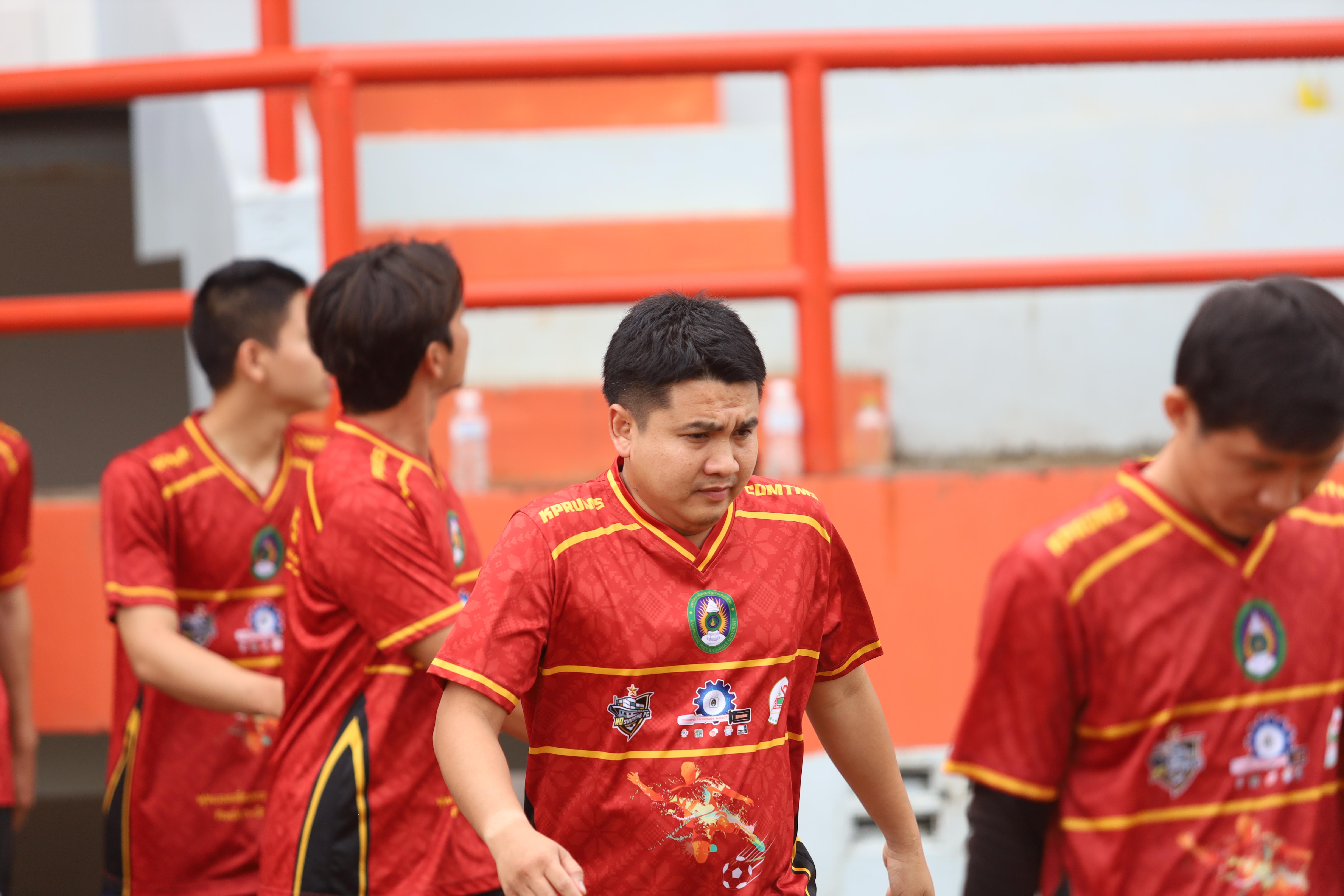 255. การแข่งขันกีฬาฟุตบอลสานสัมพันธ์ศิษย์เก่า