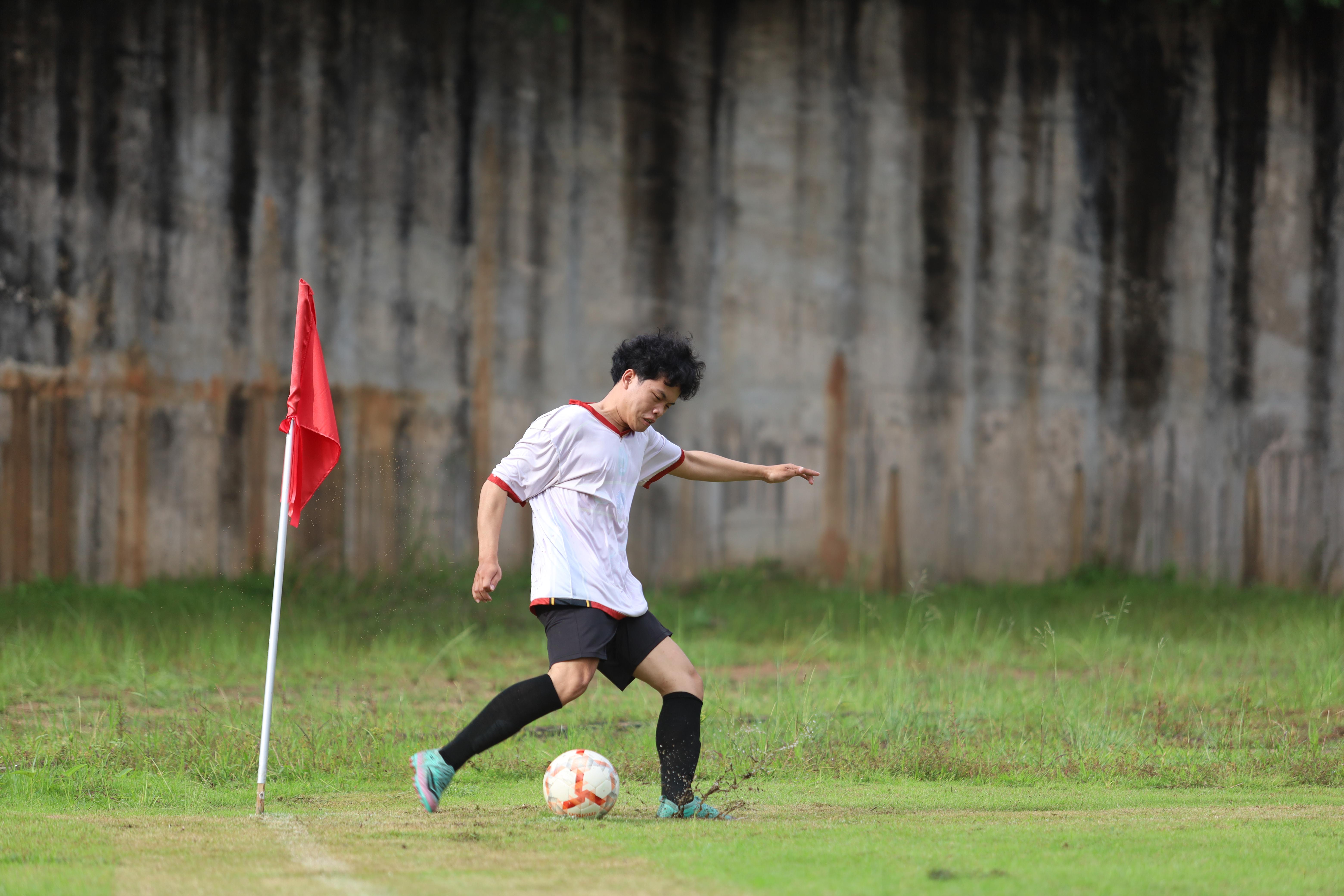 275. การแข่งขันกีฬาฟุตบอลสานสัมพันธ์ศิษย์เก่า