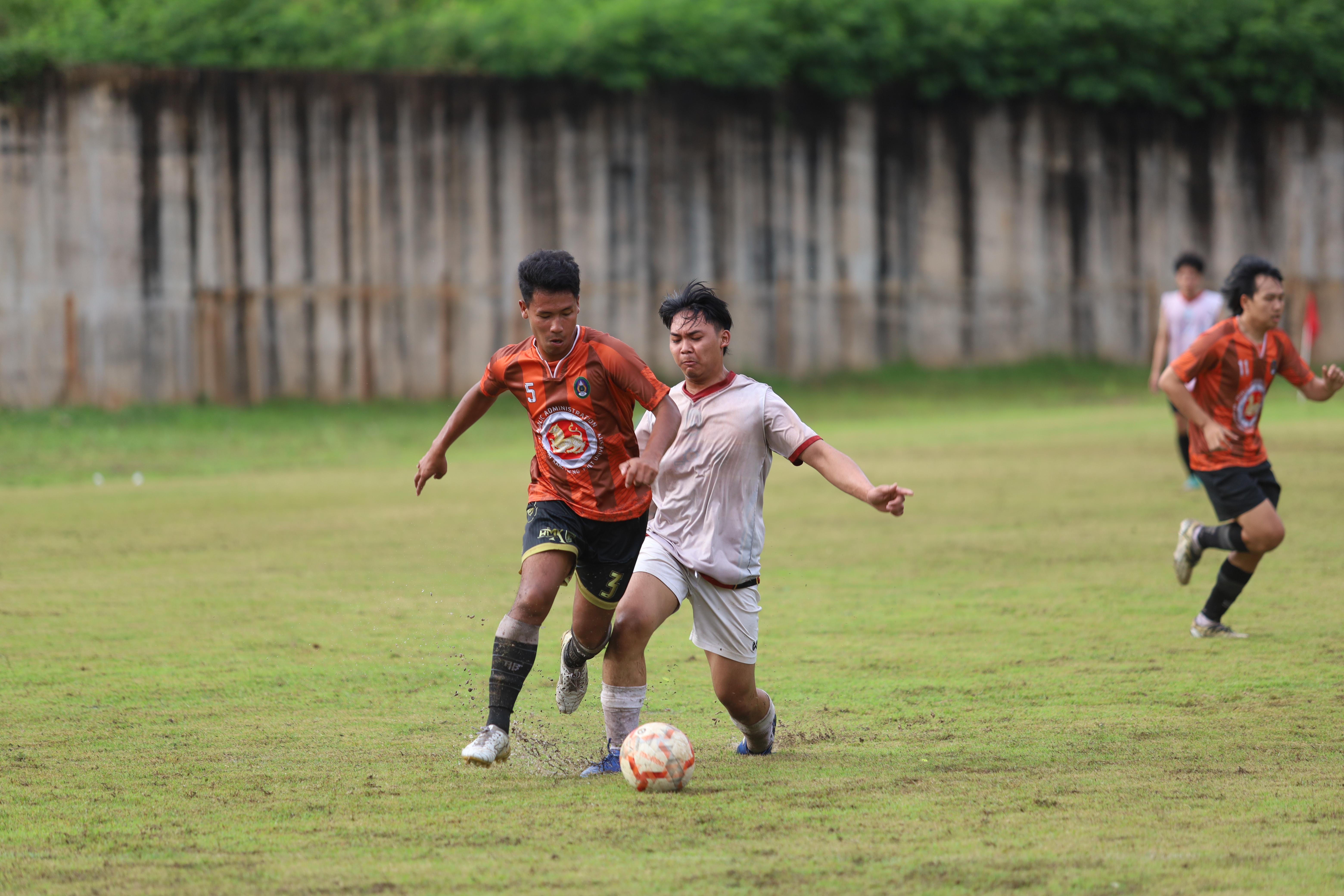 287. การแข่งขันกีฬาฟุตบอลสานสัมพันธ์ศิษย์เก่า