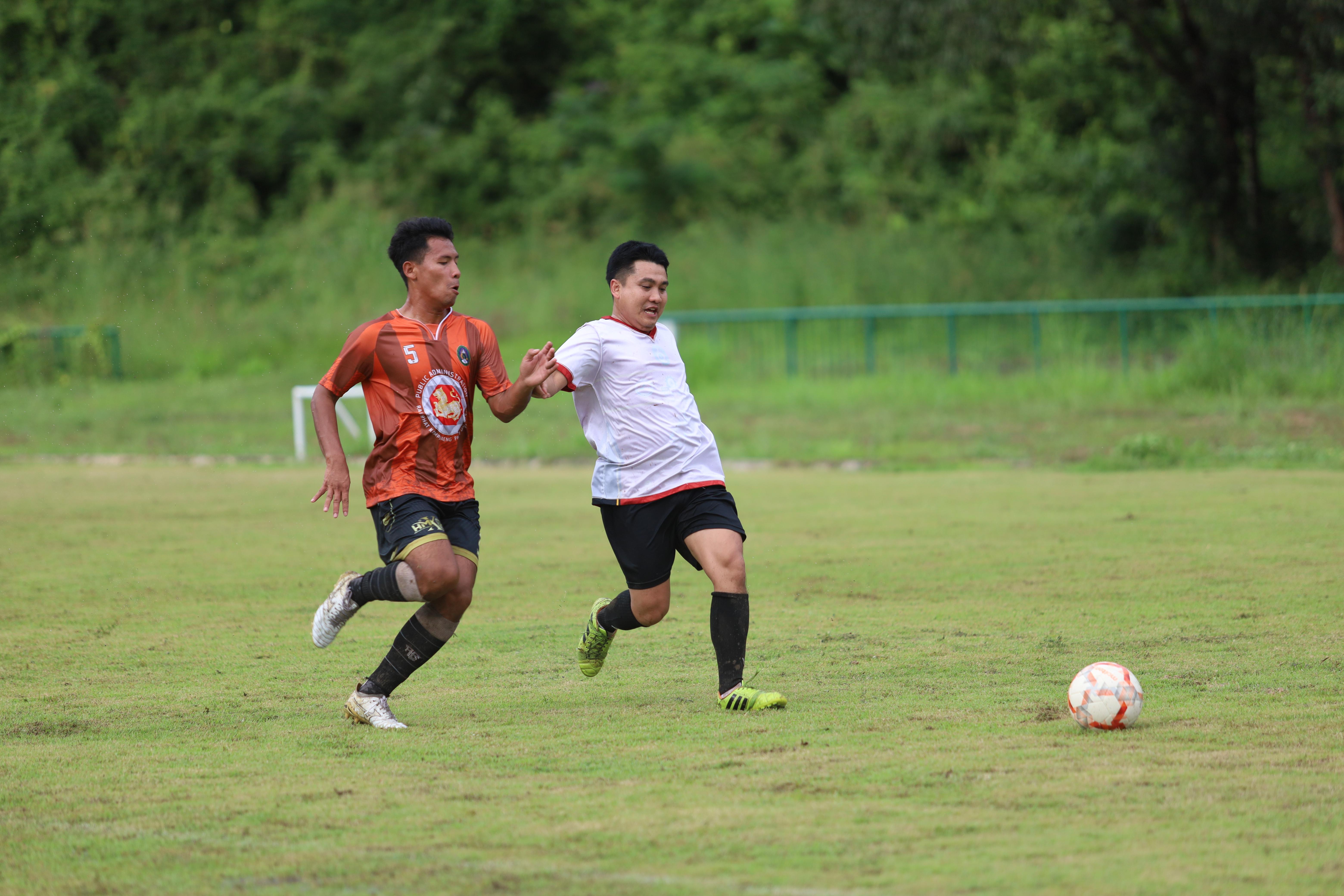 290. การแข่งขันกีฬาฟุตบอลสานสัมพันธ์ศิษย์เก่า