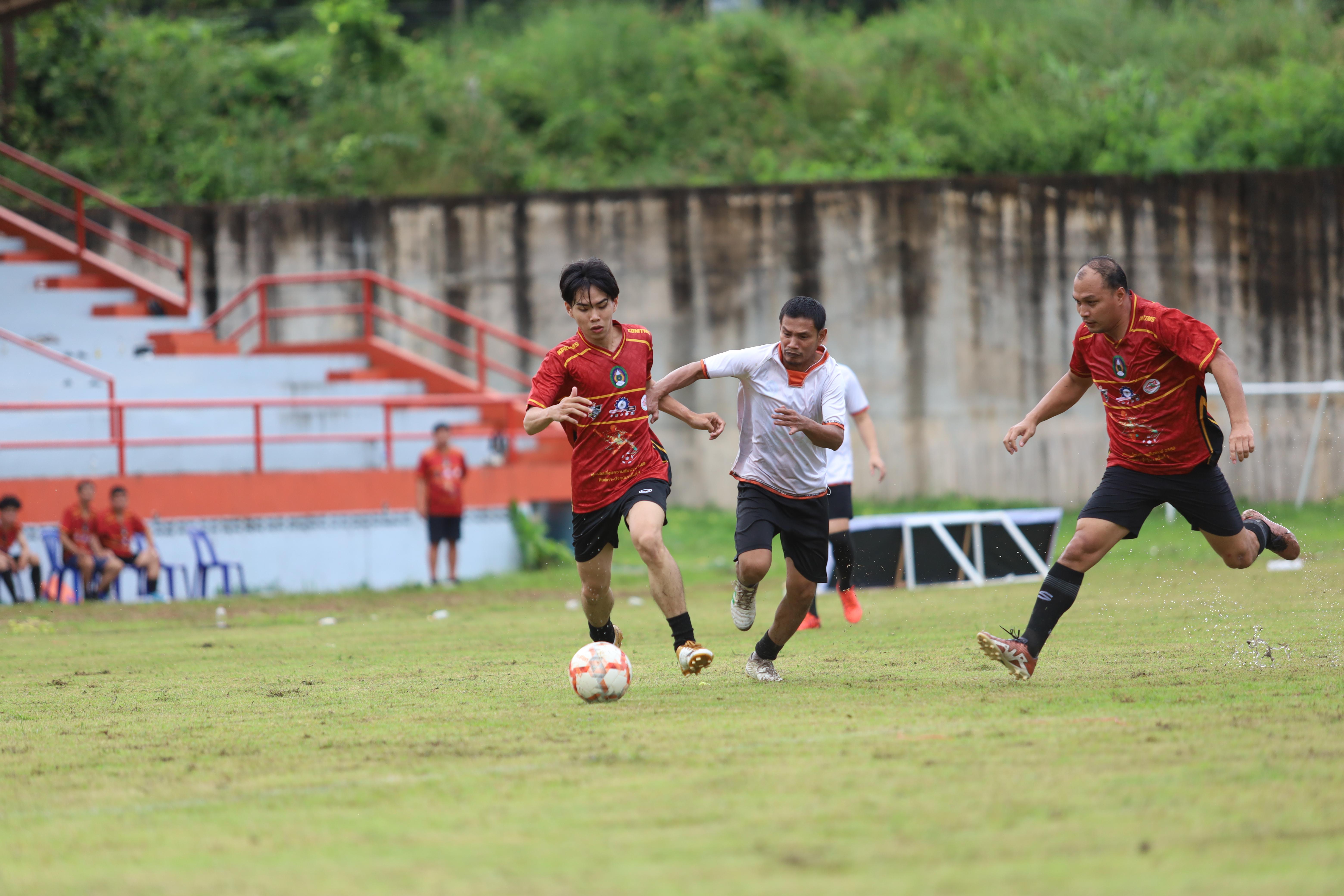 294. การแข่งขันกีฬาฟุตบอลสานสัมพันธ์ศิษย์เก่า