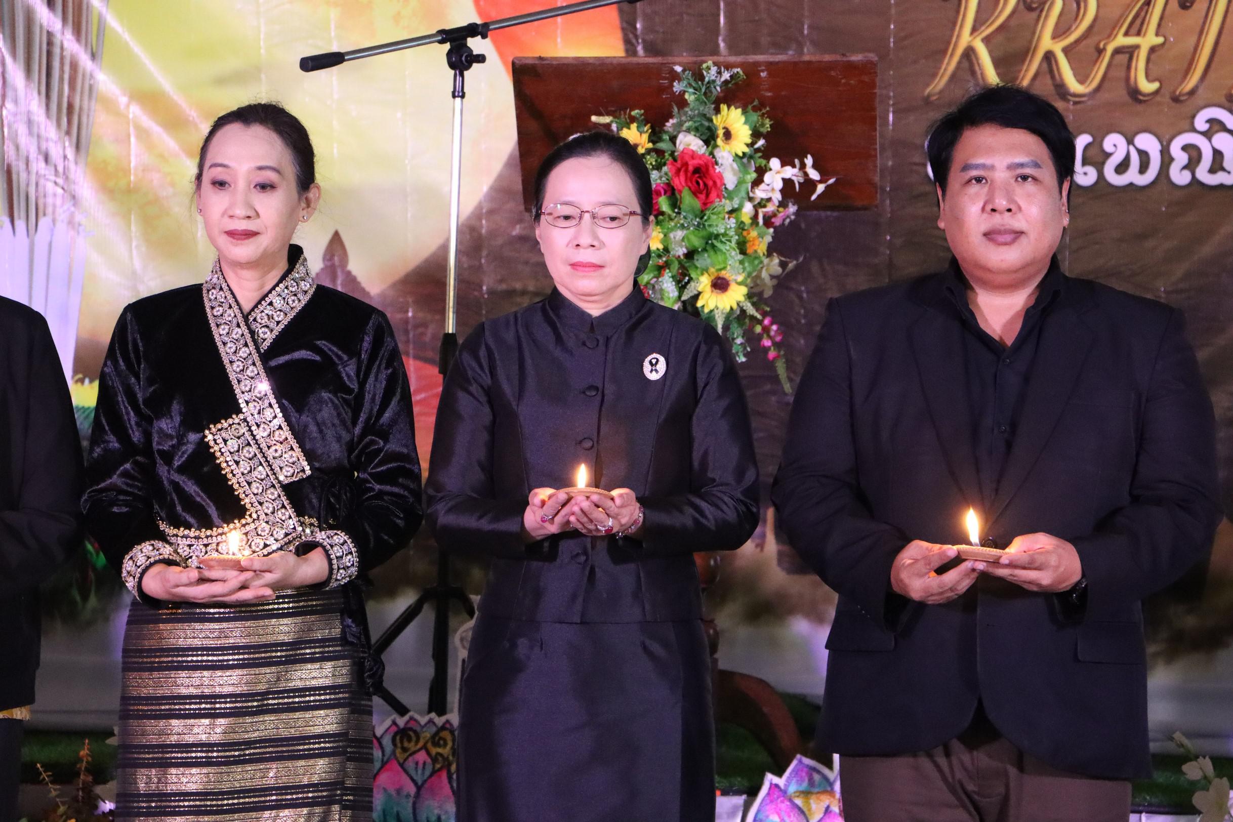 9. กิจกรรมวันลอยกระทง