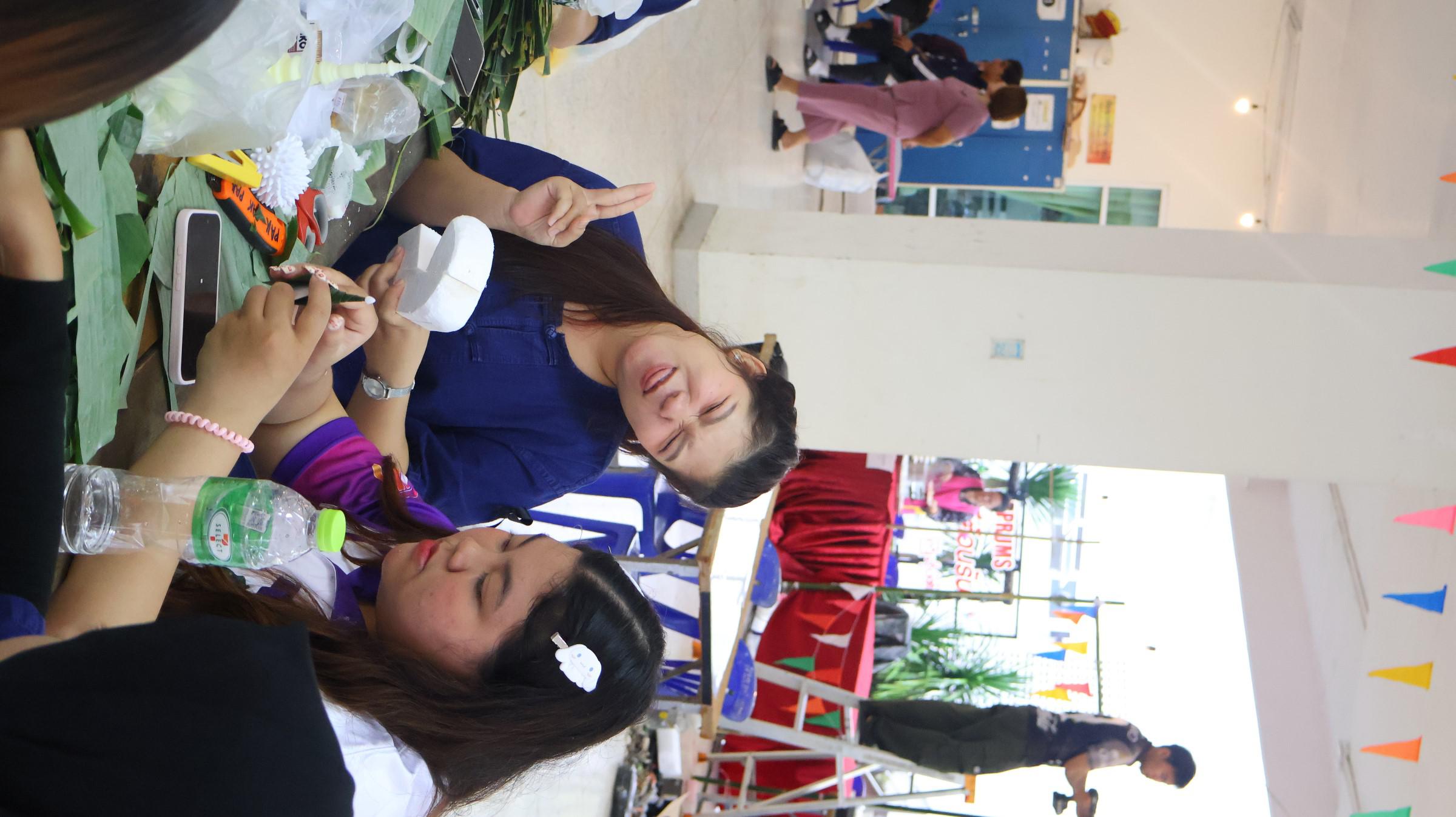 90. กิจกรรมวันลอยกระทง