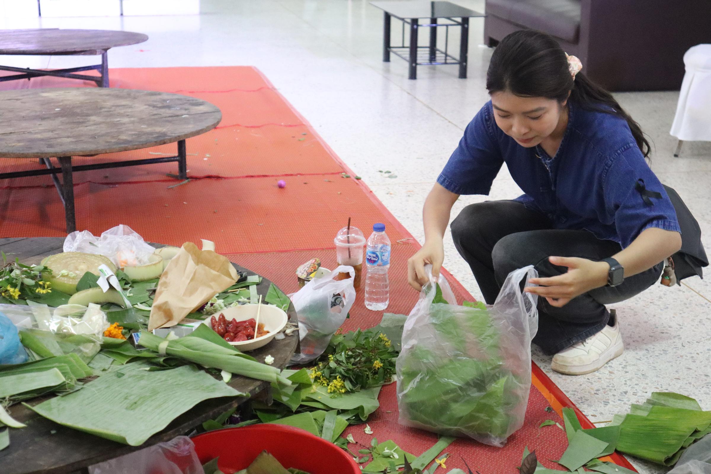 283. กิจกรรมวันลอยกระทง