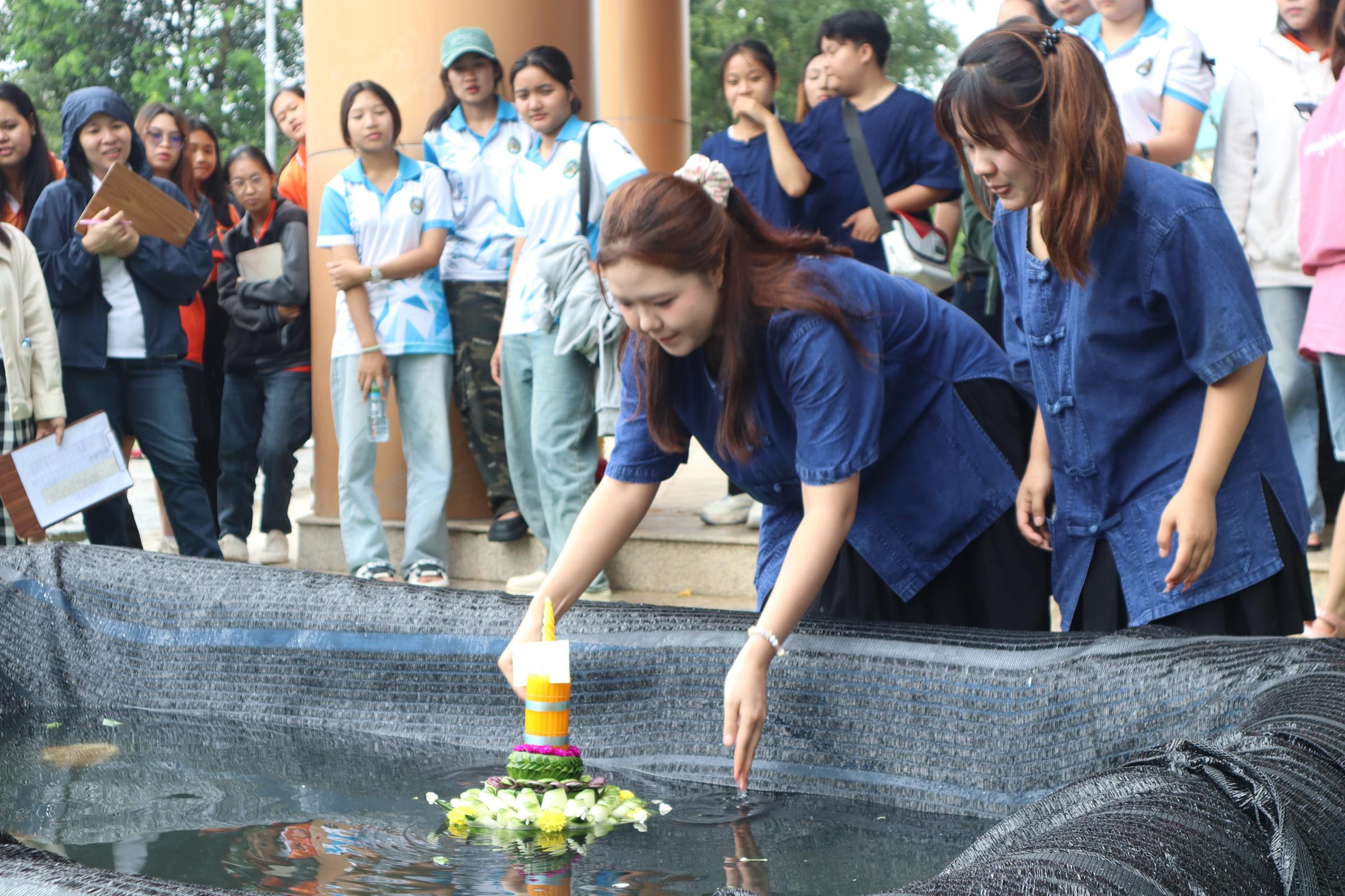 339. กิจกรรมวันลอยกระทง