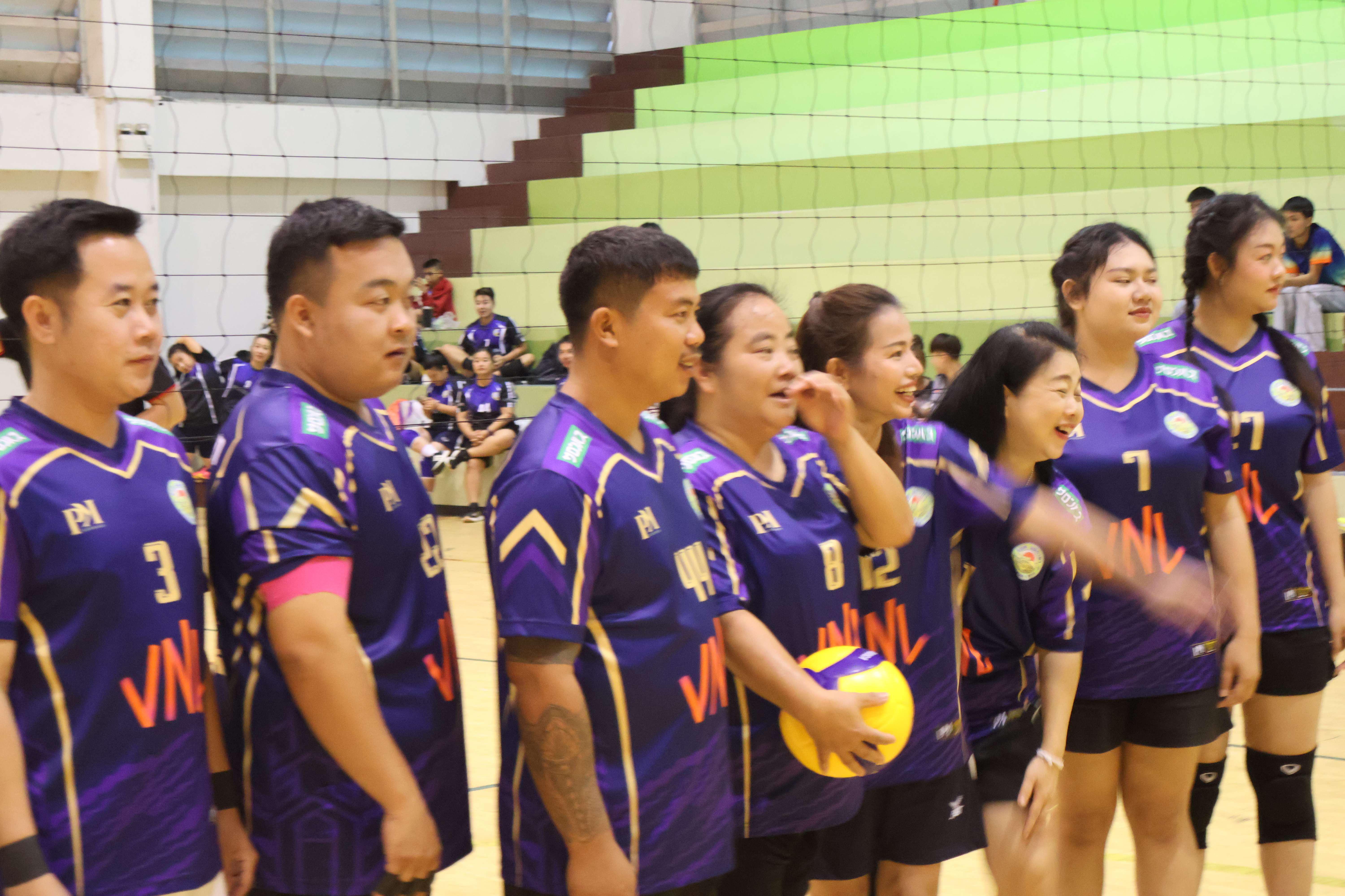 37. การแข่งขันกีฬาวอลเลย์บอลเชื่อมความสัมพันธ์ระหว่างหน่วยงาน คู่ที่ 1 - 8