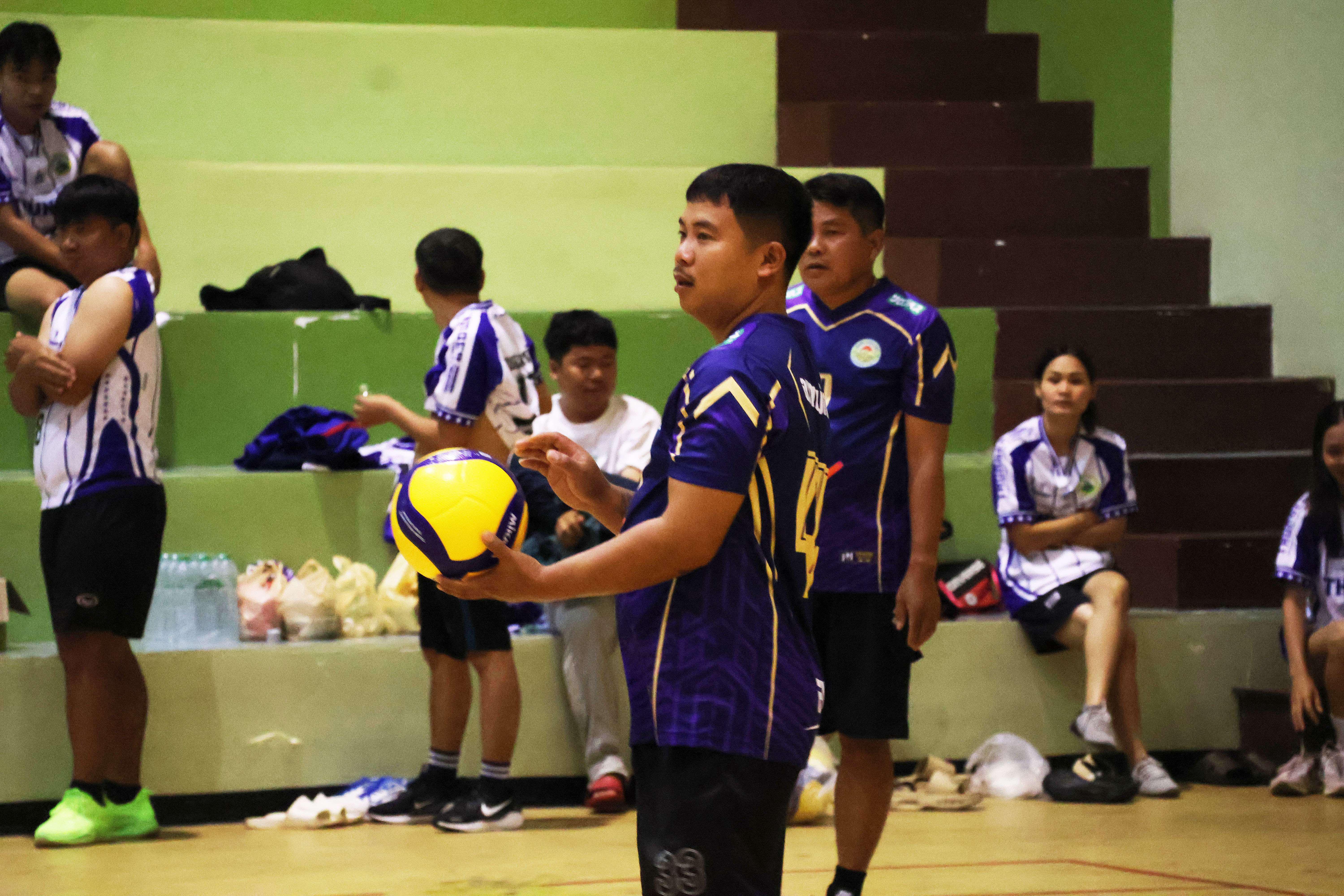 46. การแข่งขันกีฬาวอลเลย์บอลเชื่อมความสัมพันธ์ระหว่างหน่วยงาน คู่ที่ 1 - 8