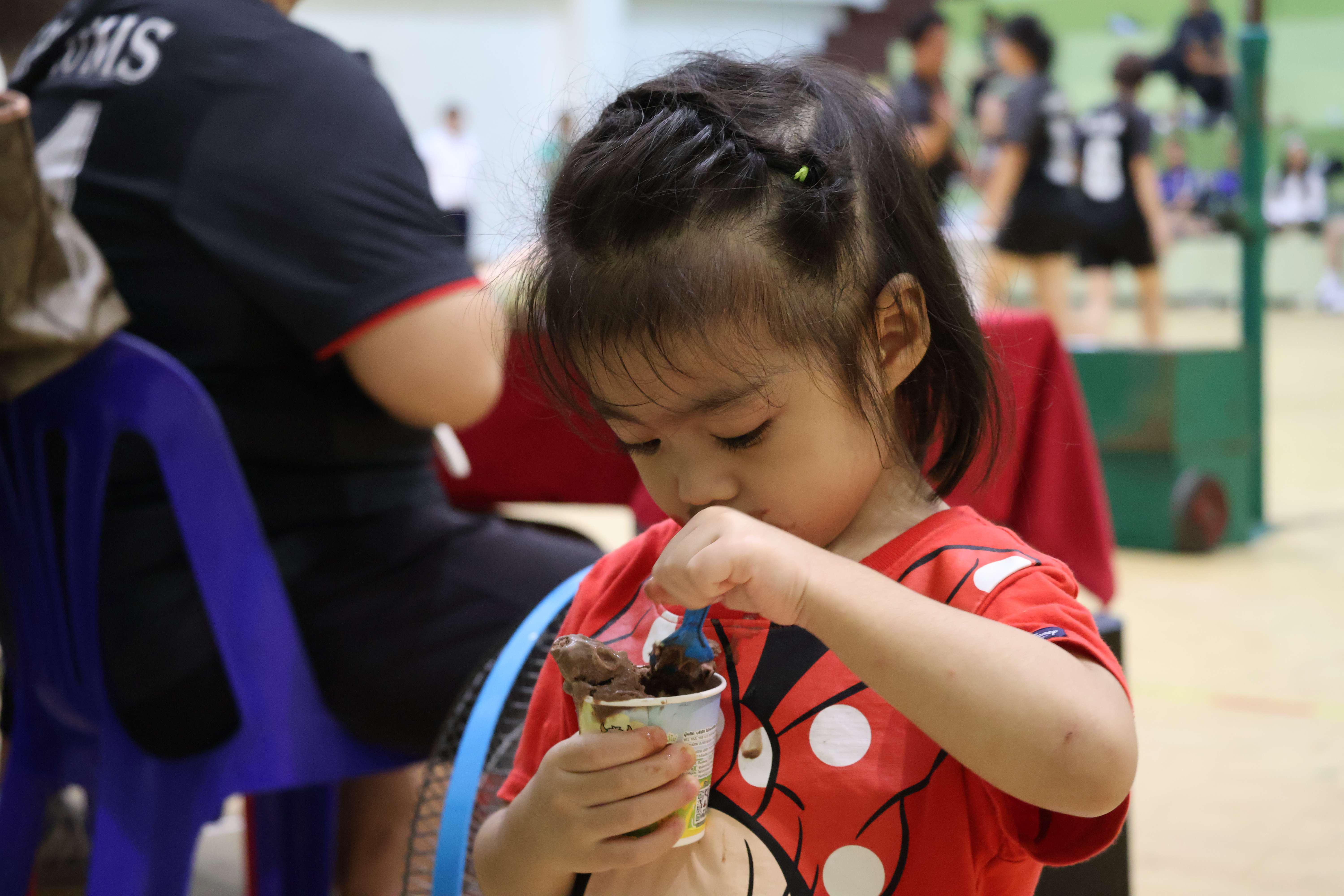 202. การแข่งขันกีฬาวอลเลย์บอลเชื่อมความสัมพันธ์ระหว่างหน่วยงาน คู่ที่ 1 - 8