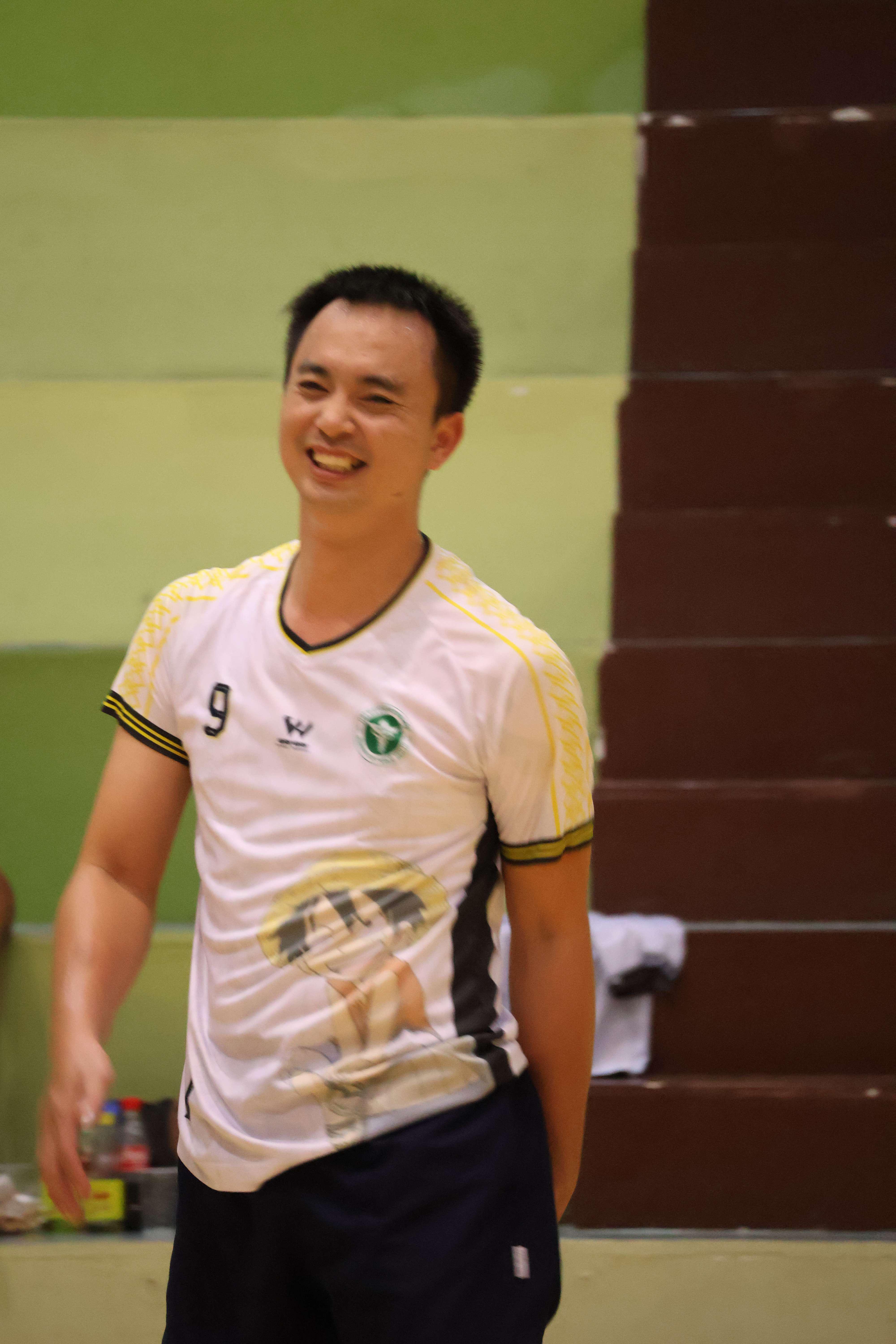 215. การแข่งขันกีฬาวอลเลย์บอลเชื่อมความสัมพันธ์ระหว่างหน่วยงาน คู่ที่ 1 - 8