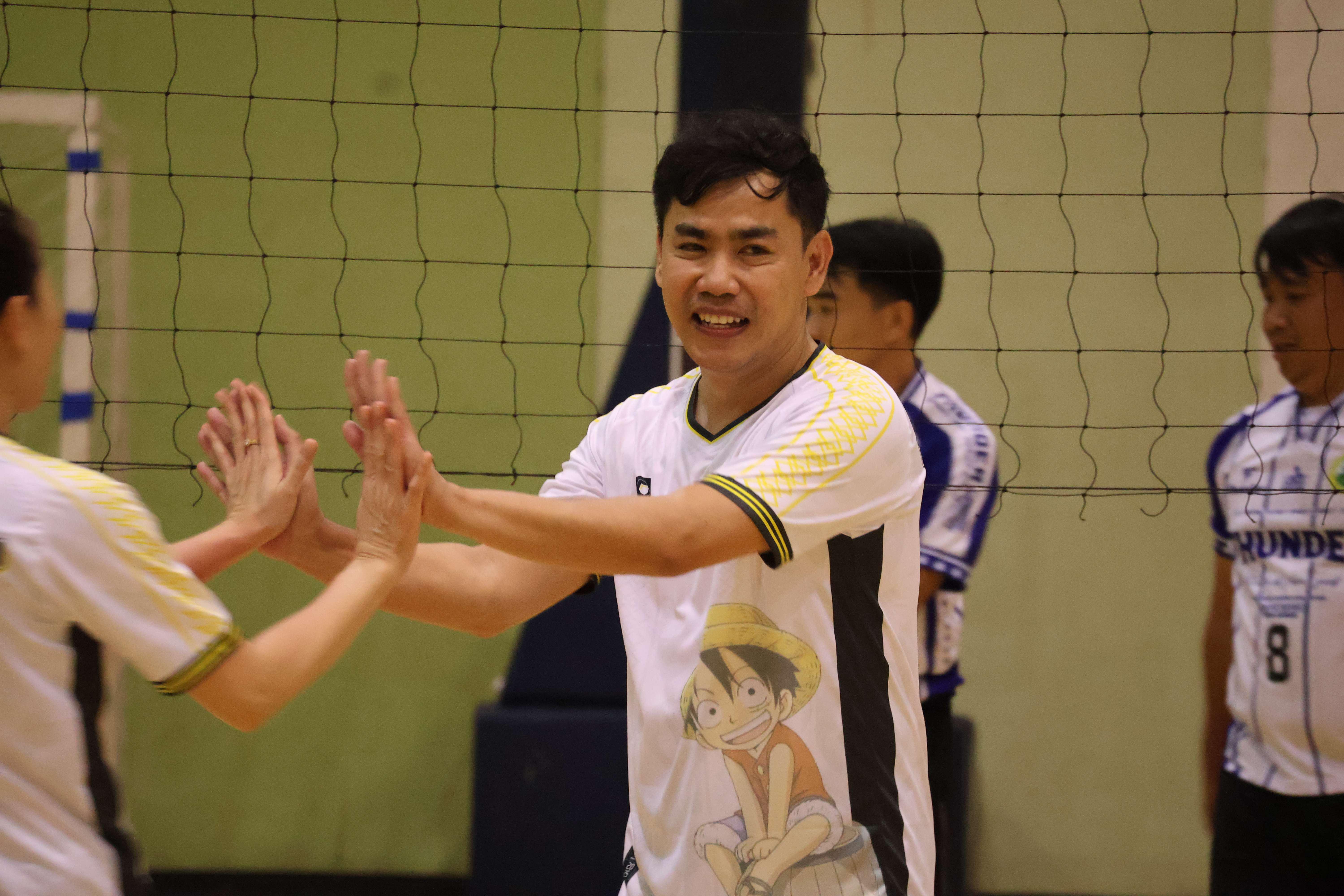 224. การแข่งขันกีฬาวอลเลย์บอลเชื่อมความสัมพันธ์ระหว่างหน่วยงาน คู่ที่ 1 - 8