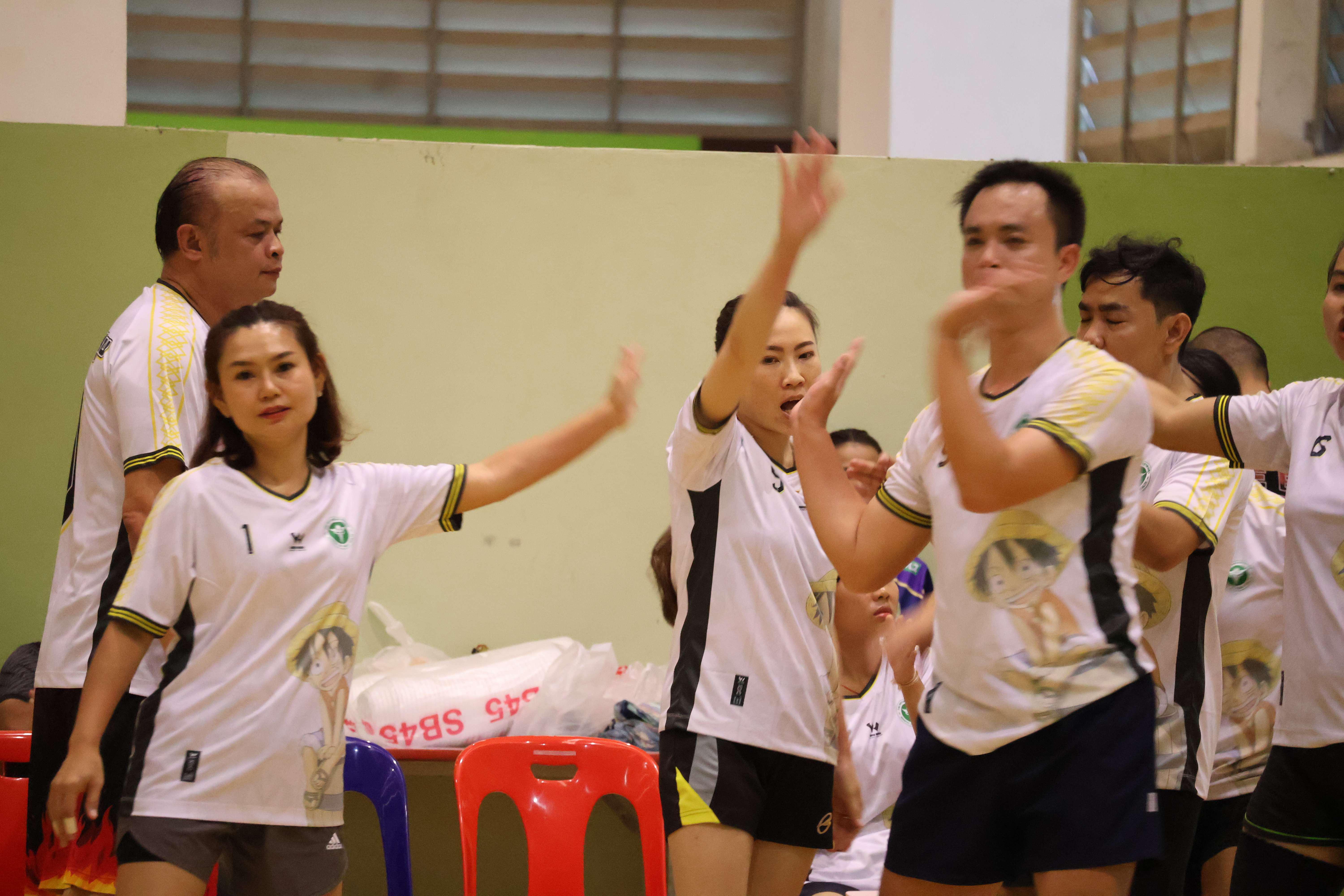231. การแข่งขันกีฬาวอลเลย์บอลเชื่อมความสัมพันธ์ระหว่างหน่วยงาน คู่ที่ 1 - 8