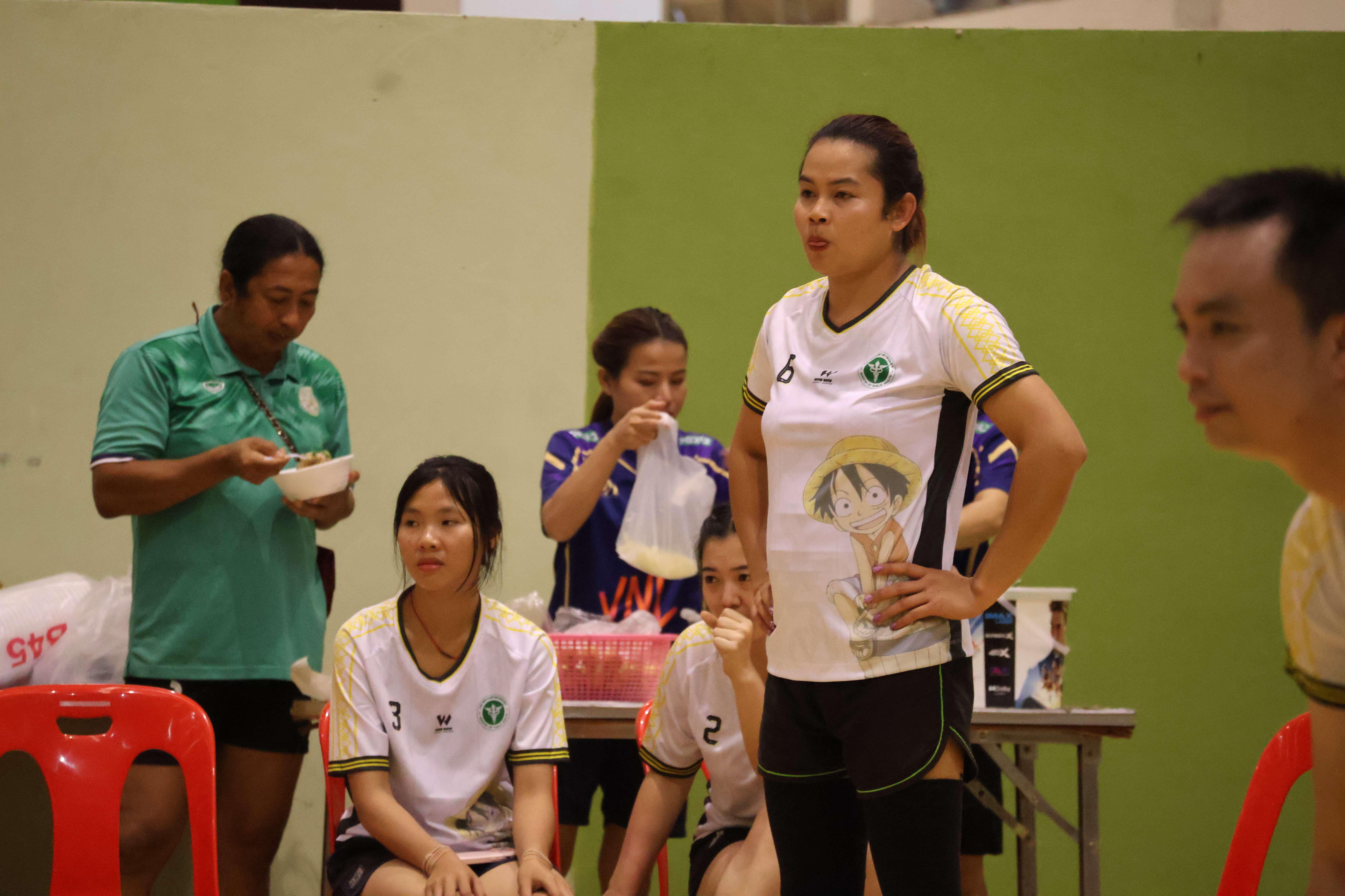 235. การแข่งขันกีฬาวอลเลย์บอลเชื่อมความสัมพันธ์ระหว่างหน่วยงาน คู่ที่ 1 - 8