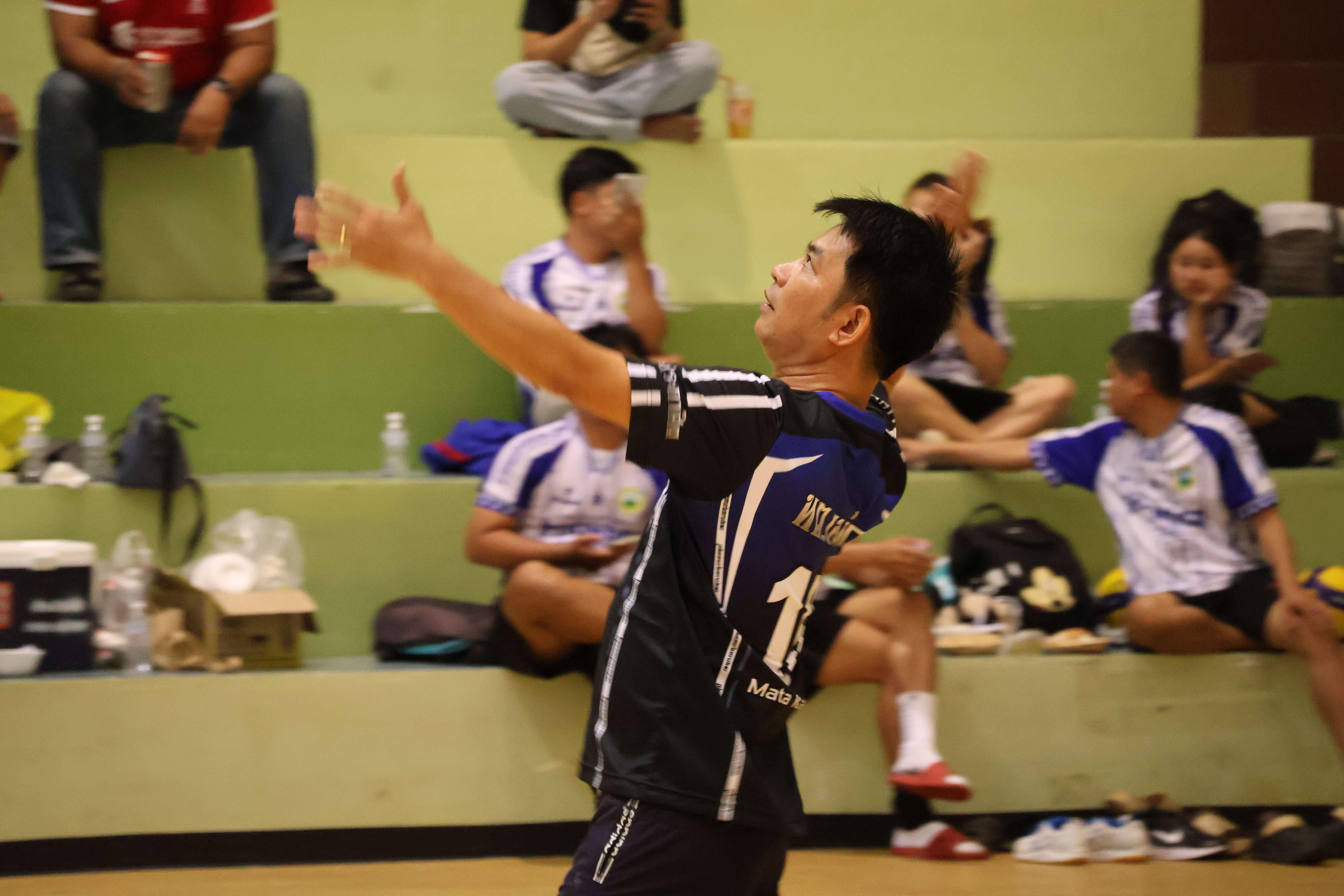 252. การแข่งขันกีฬาวอลเลย์บอลเชื่อมความสัมพันธ์ระหว่างหน่วยงาน คู่ที่ 1 - 8