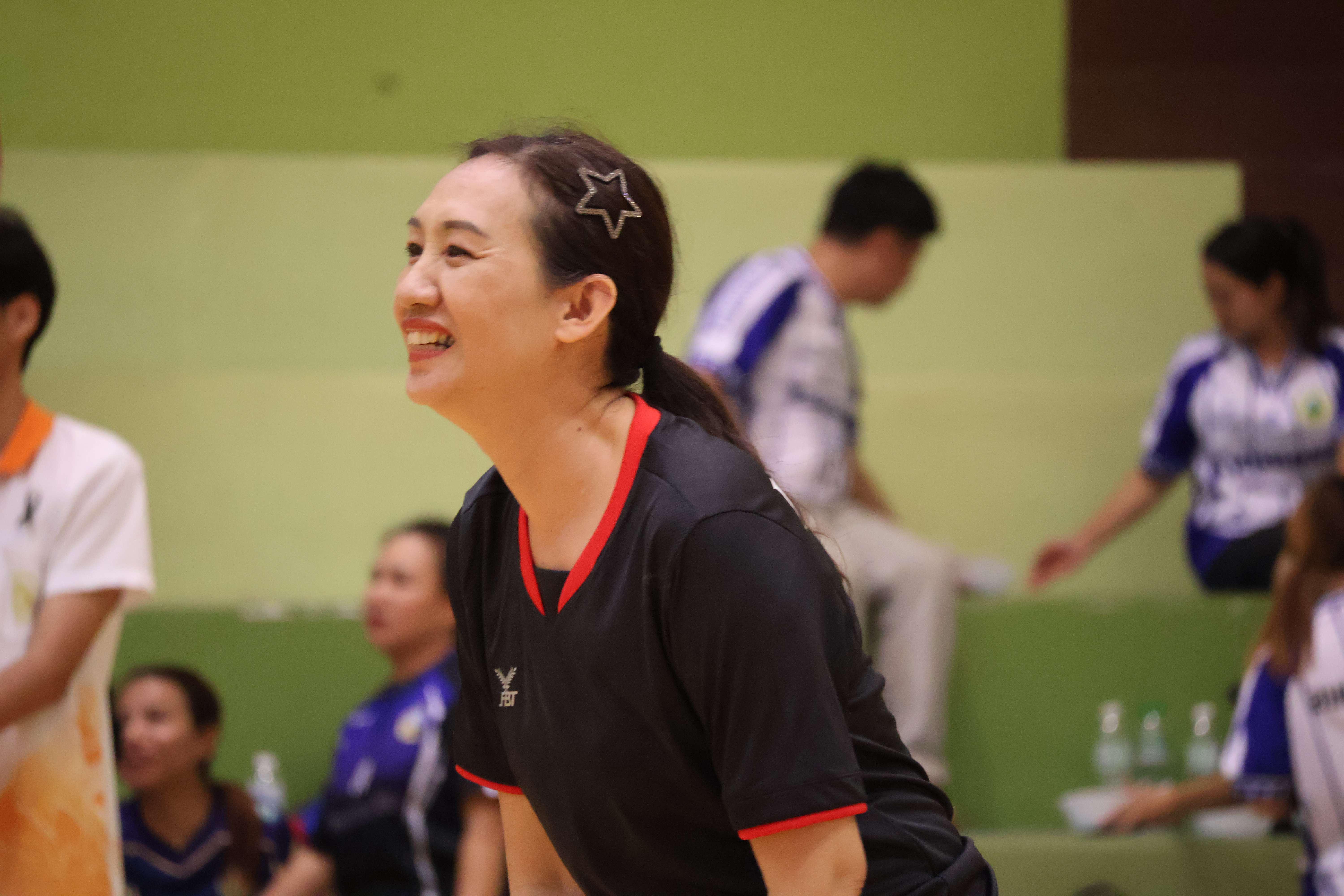 306. การแข่งขันกีฬาวอลเลย์บอลเชื่อมความสัมพันธ์ระหว่างหน่วยงาน คู่ที่ 1 - 8