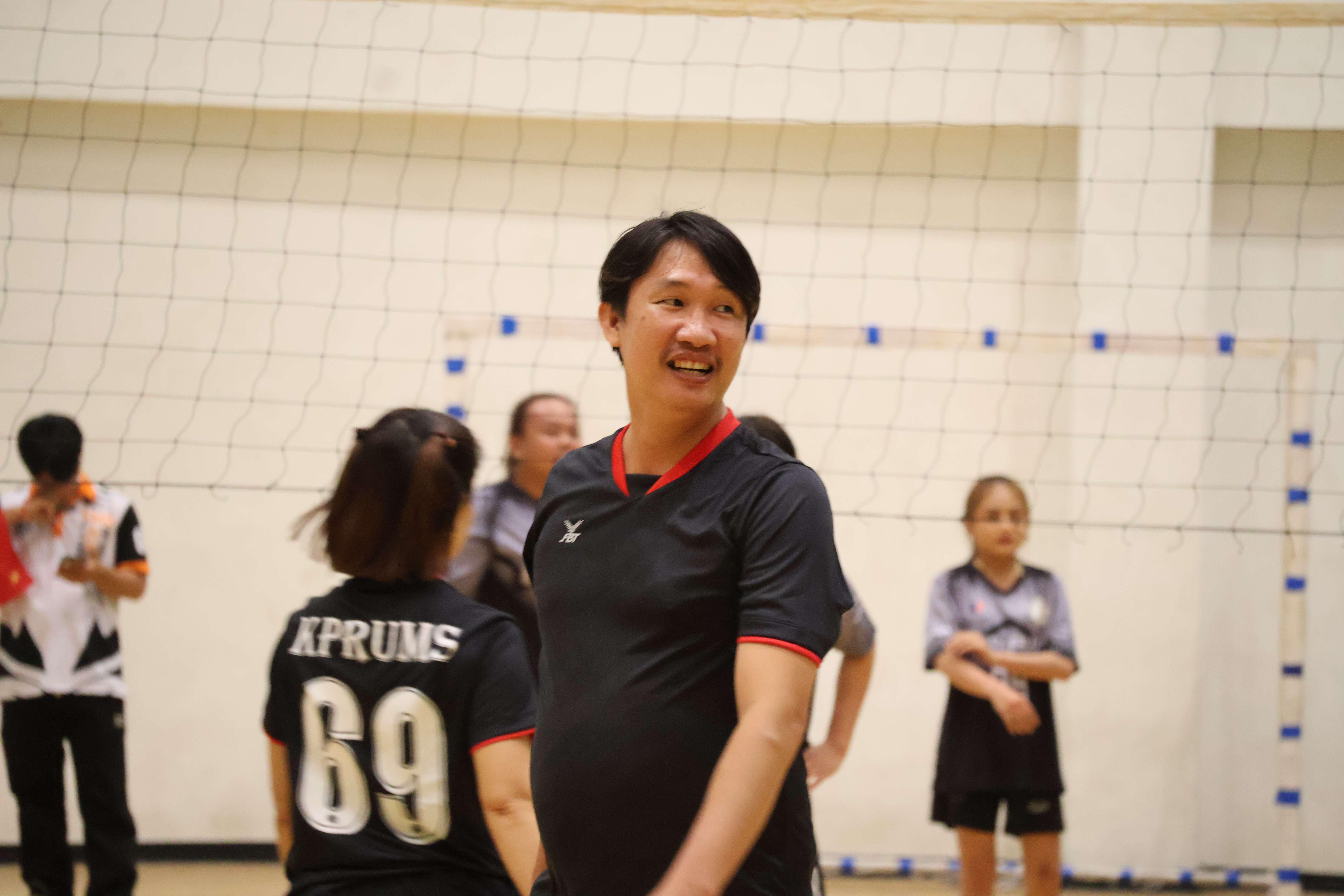 319. การแข่งขันกีฬาวอลเลย์บอลเชื่อมความสัมพันธ์ระหว่างหน่วยงาน คู่ที่ 1 - 8