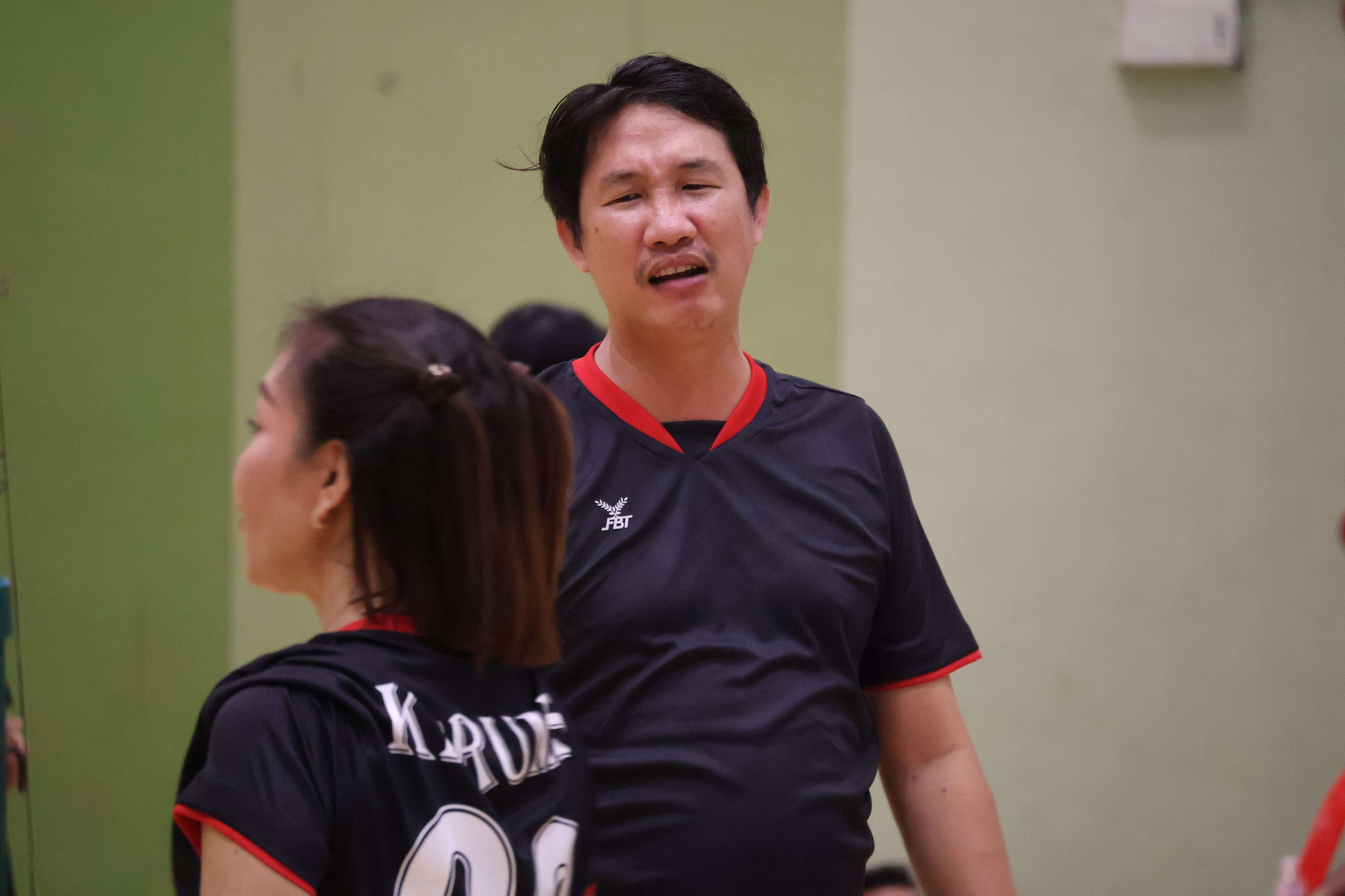 331. การแข่งขันกีฬาวอลเลย์บอลเชื่อมความสัมพันธ์ระหว่างหน่วยงาน คู่ที่ 1 - 8