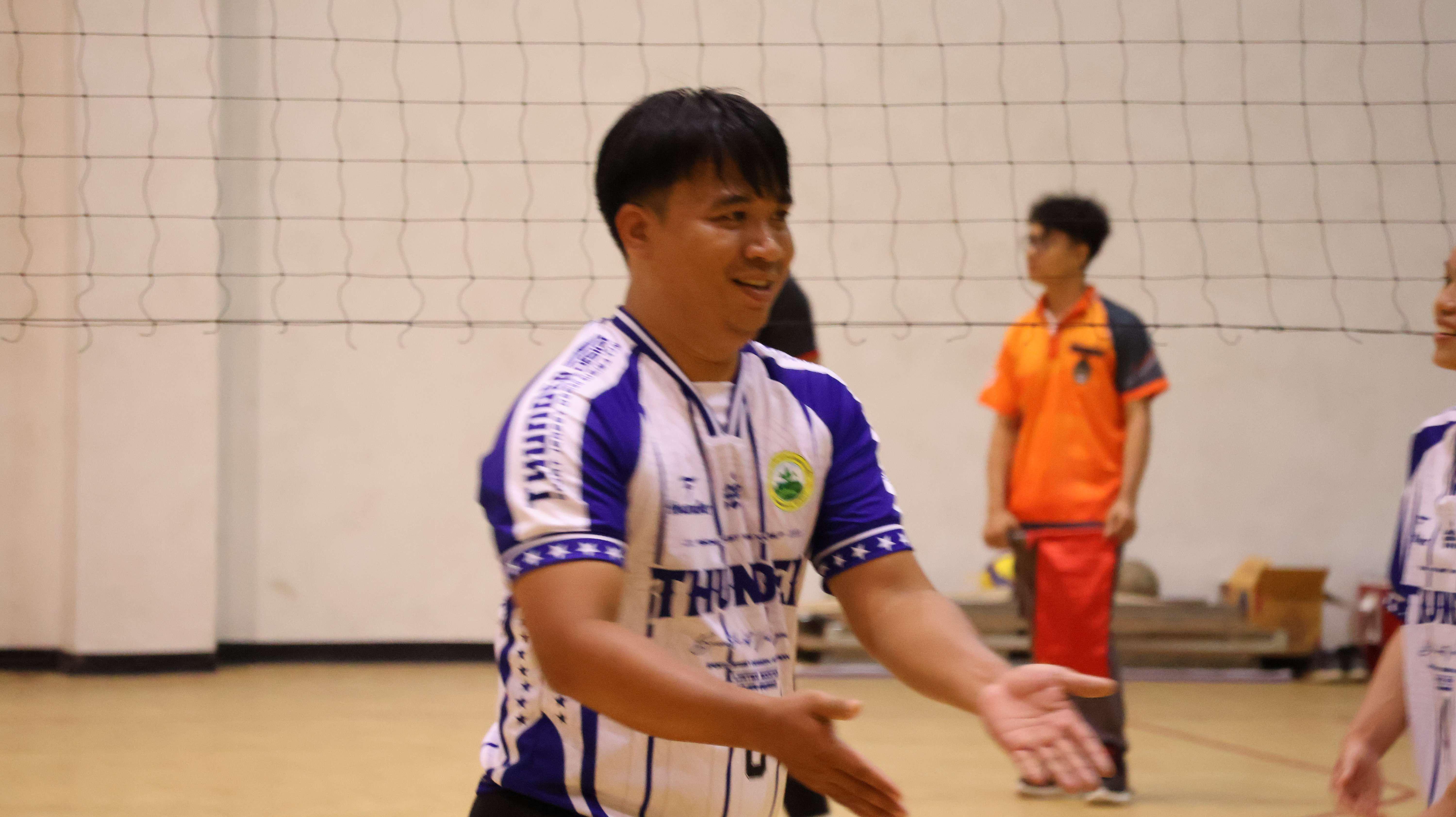 367. การแข่งขันกีฬาวอลเลย์บอลเชื่อมความสัมพันธ์ระหว่างหน่วยงาน คู่ที่ 1 - 8