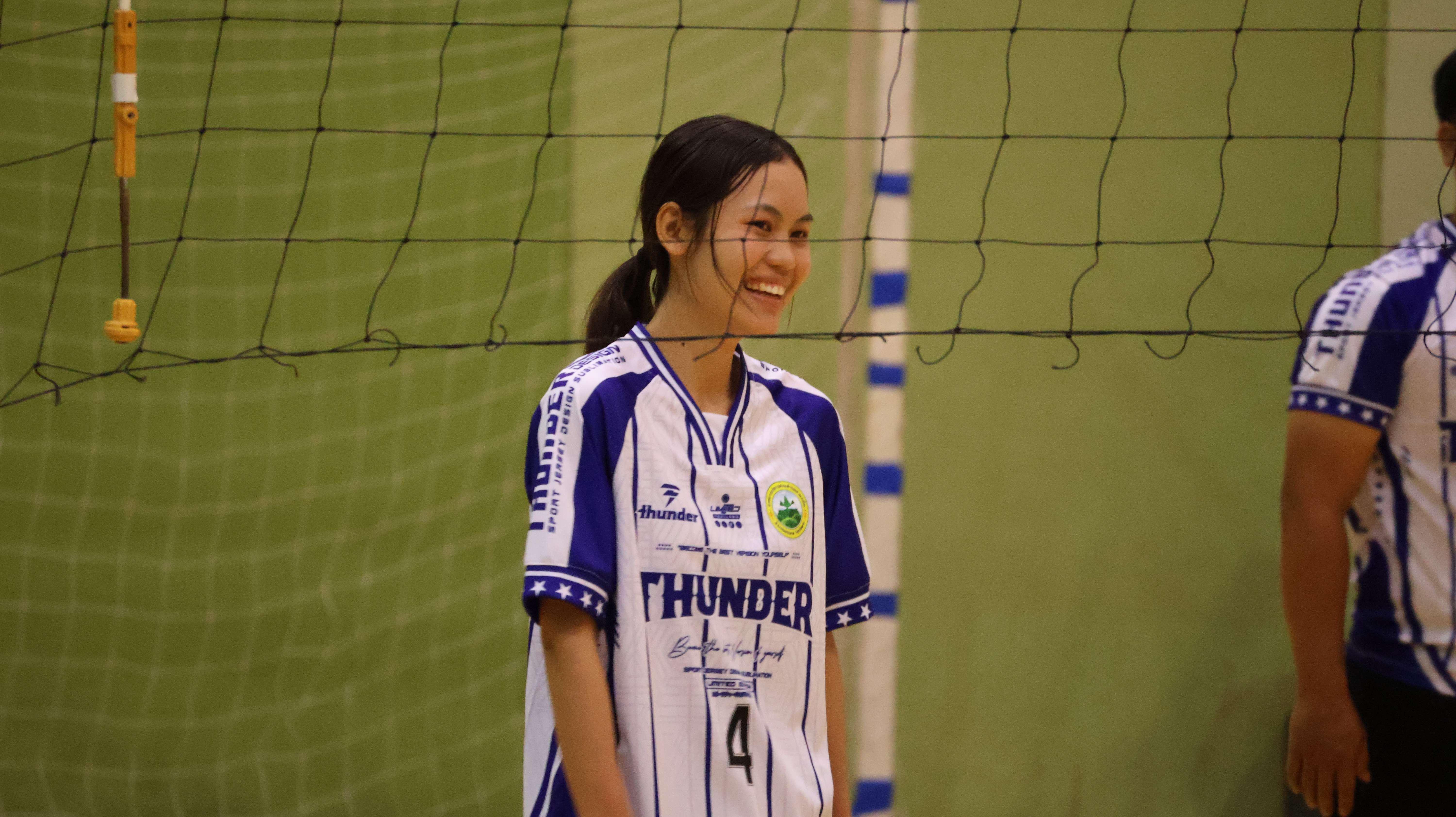 376. การแข่งขันกีฬาวอลเลย์บอลเชื่อมความสัมพันธ์ระหว่างหน่วยงาน คู่ที่ 1 - 8