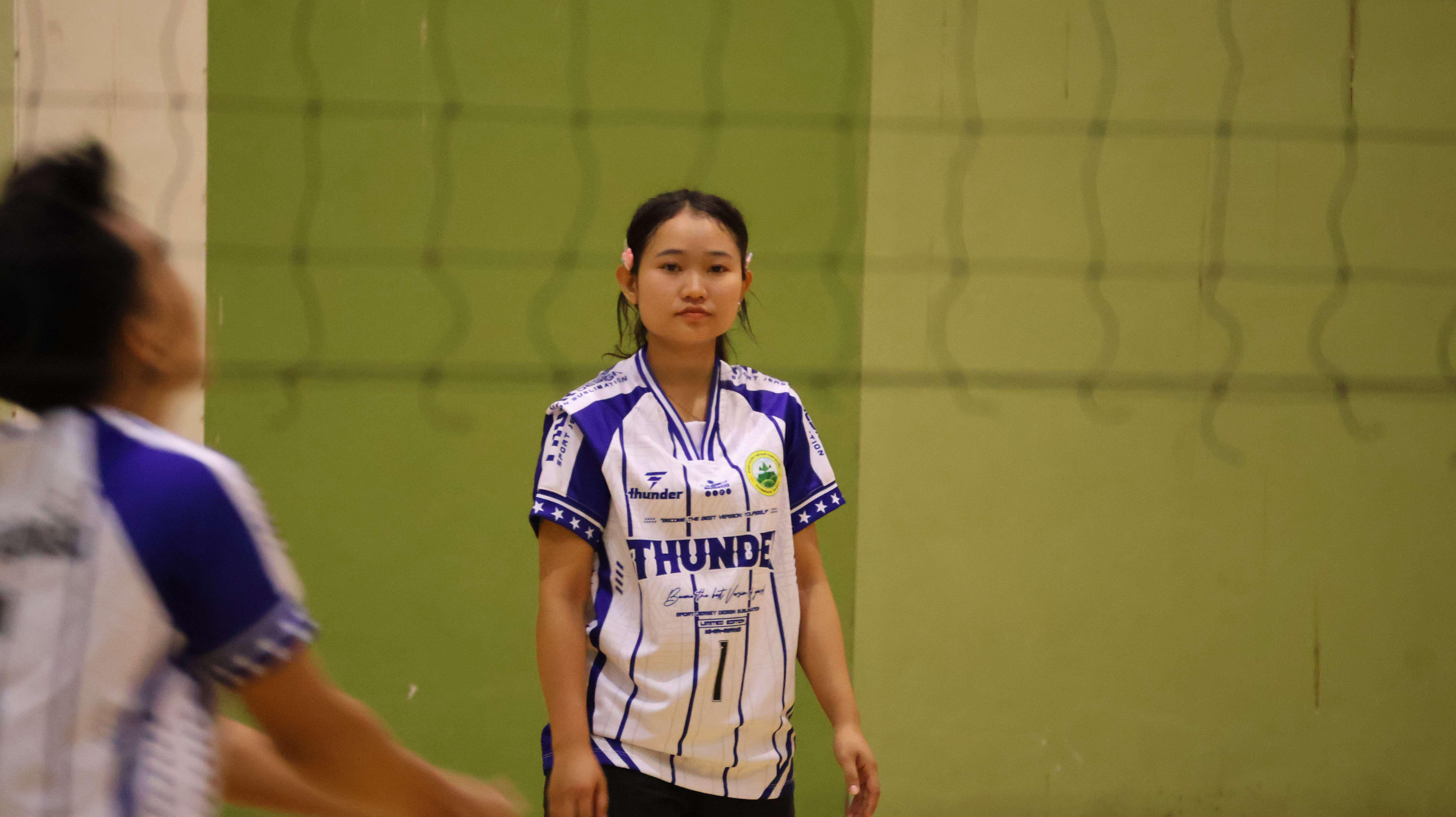 379. การแข่งขันกีฬาวอลเลย์บอลเชื่อมความสัมพันธ์ระหว่างหน่วยงาน คู่ที่ 1 - 8