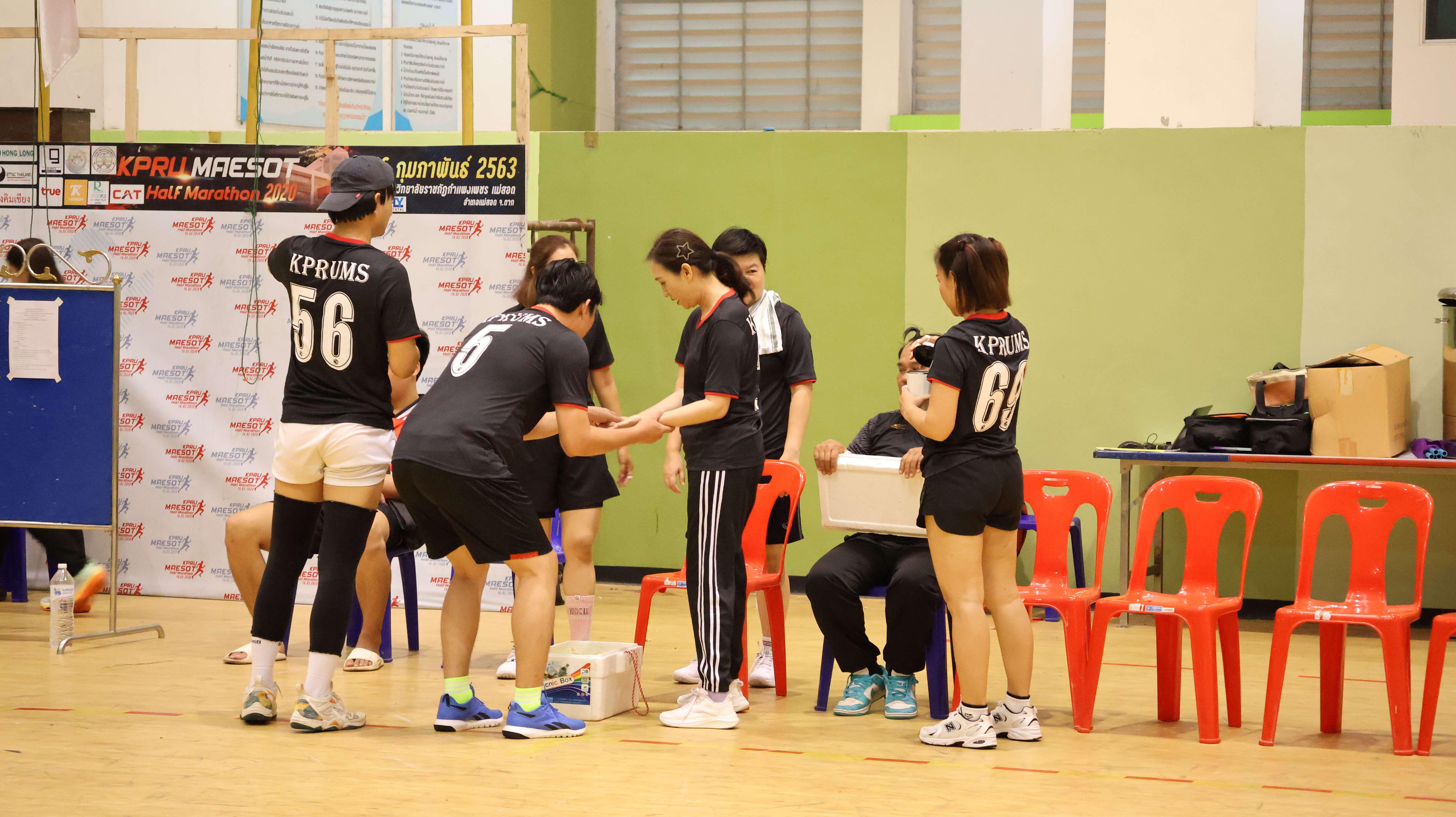 388. การแข่งขันกีฬาวอลเลย์บอลเชื่อมความสัมพันธ์ระหว่างหน่วยงาน คู่ที่ 1 - 8