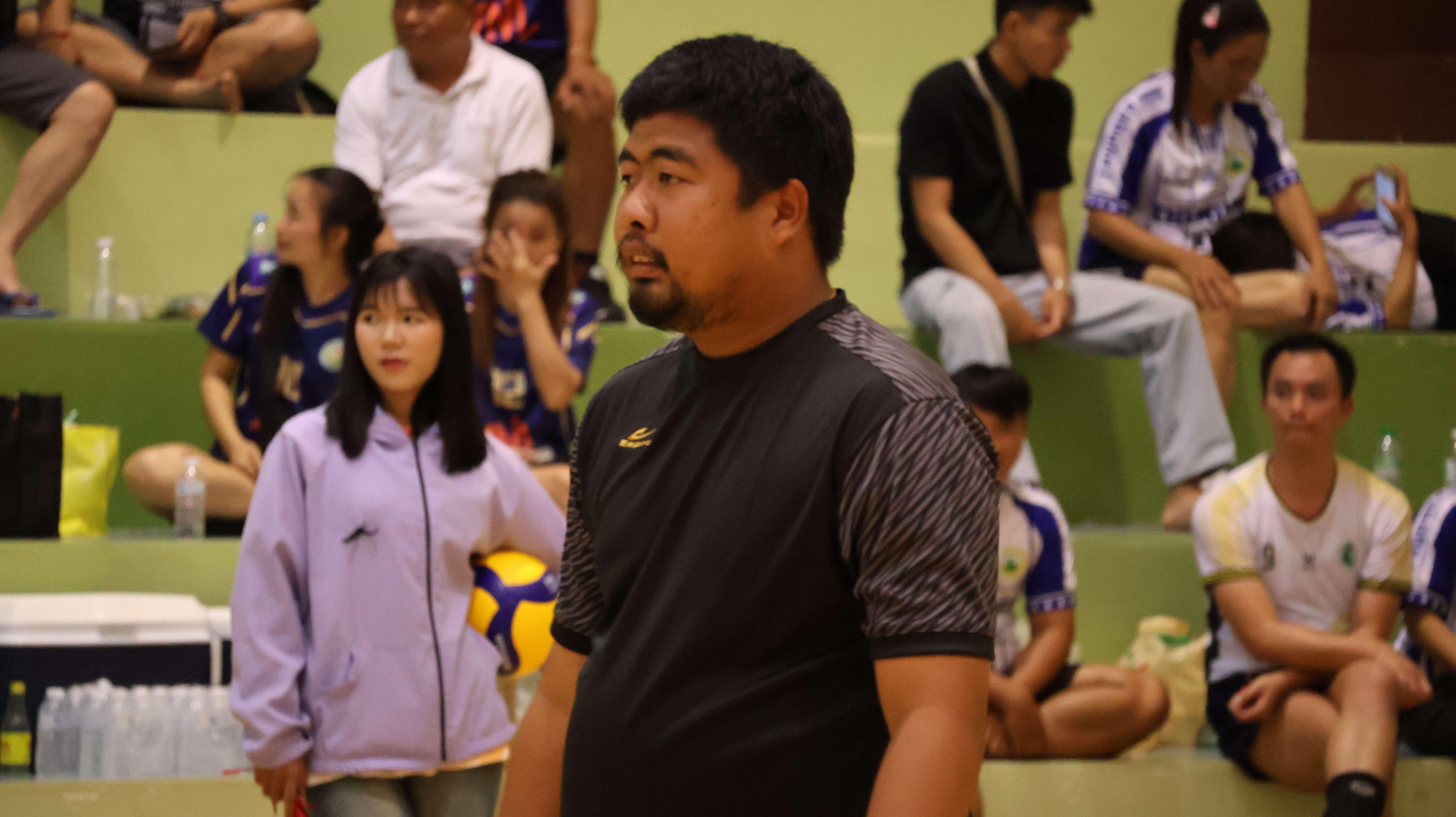 467. การแข่งขันกีฬาวอลเลย์บอลเชื่อมความสัมพันธ์ระหว่างหน่วยงาน คู่ที่ 1 - 8