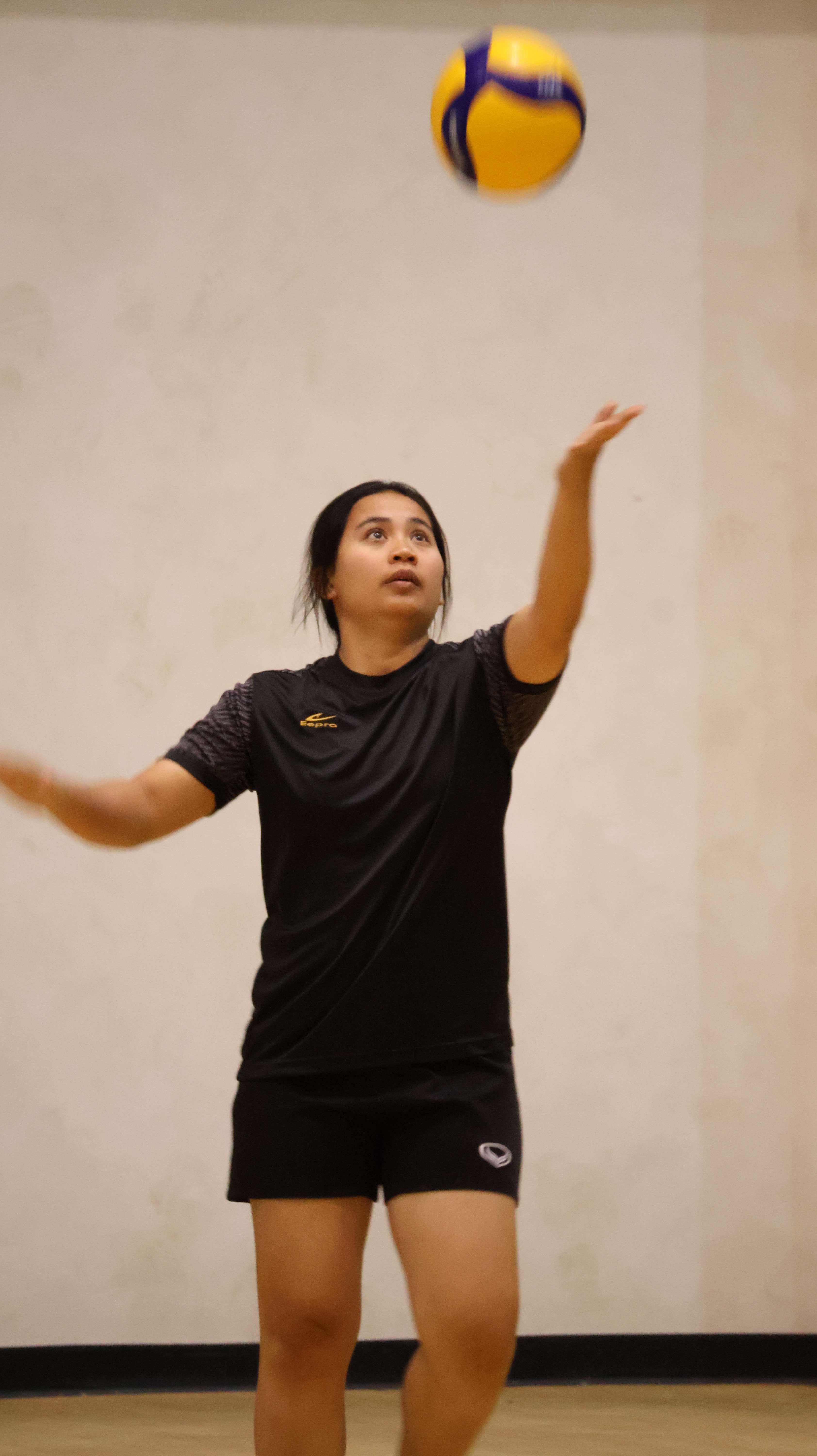 501. การแข่งขันกีฬาวอลเลย์บอลเชื่อมความสัมพันธ์ระหว่างหน่วยงาน คู่ที่ 1 - 8