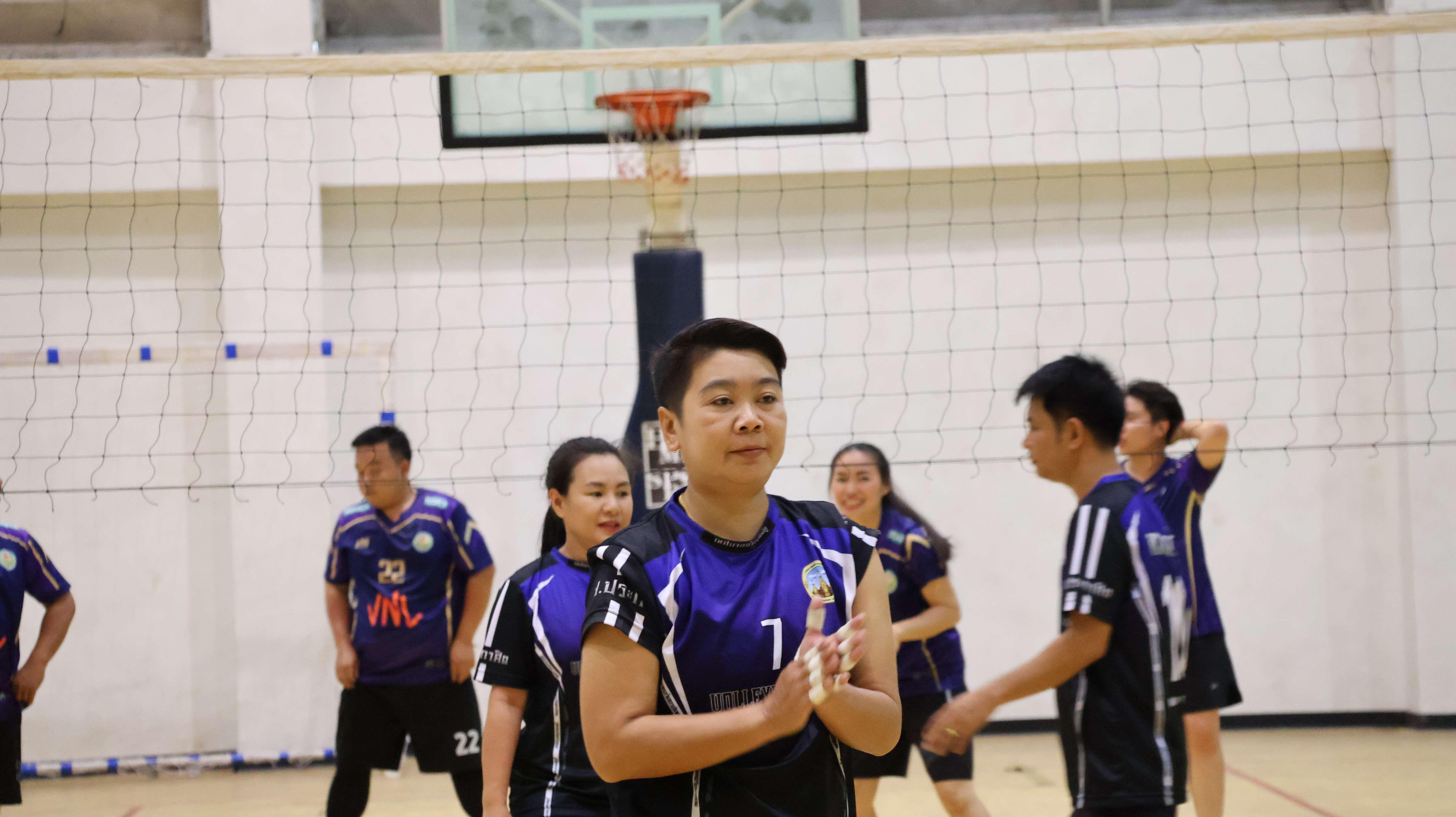 513. การแข่งขันกีฬาวอลเลย์บอลเชื่อมความสัมพันธ์ระหว่างหน่วยงาน คู่ที่ 1 - 8