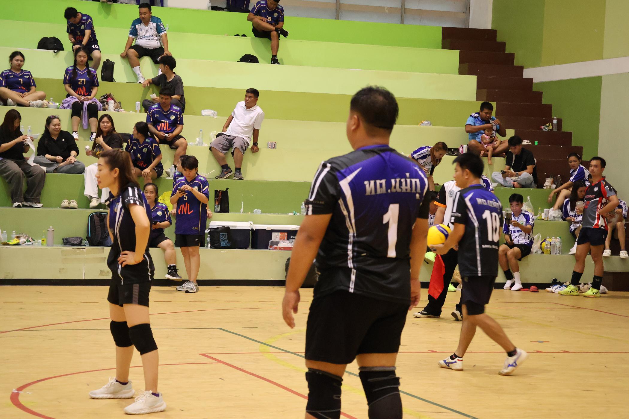 การแข่งขันกีฬาวอลเลย์บอลเชื่อมความสัมพันธ์ระหว่างหน่วยงาน คู่ที่ 9 - 15