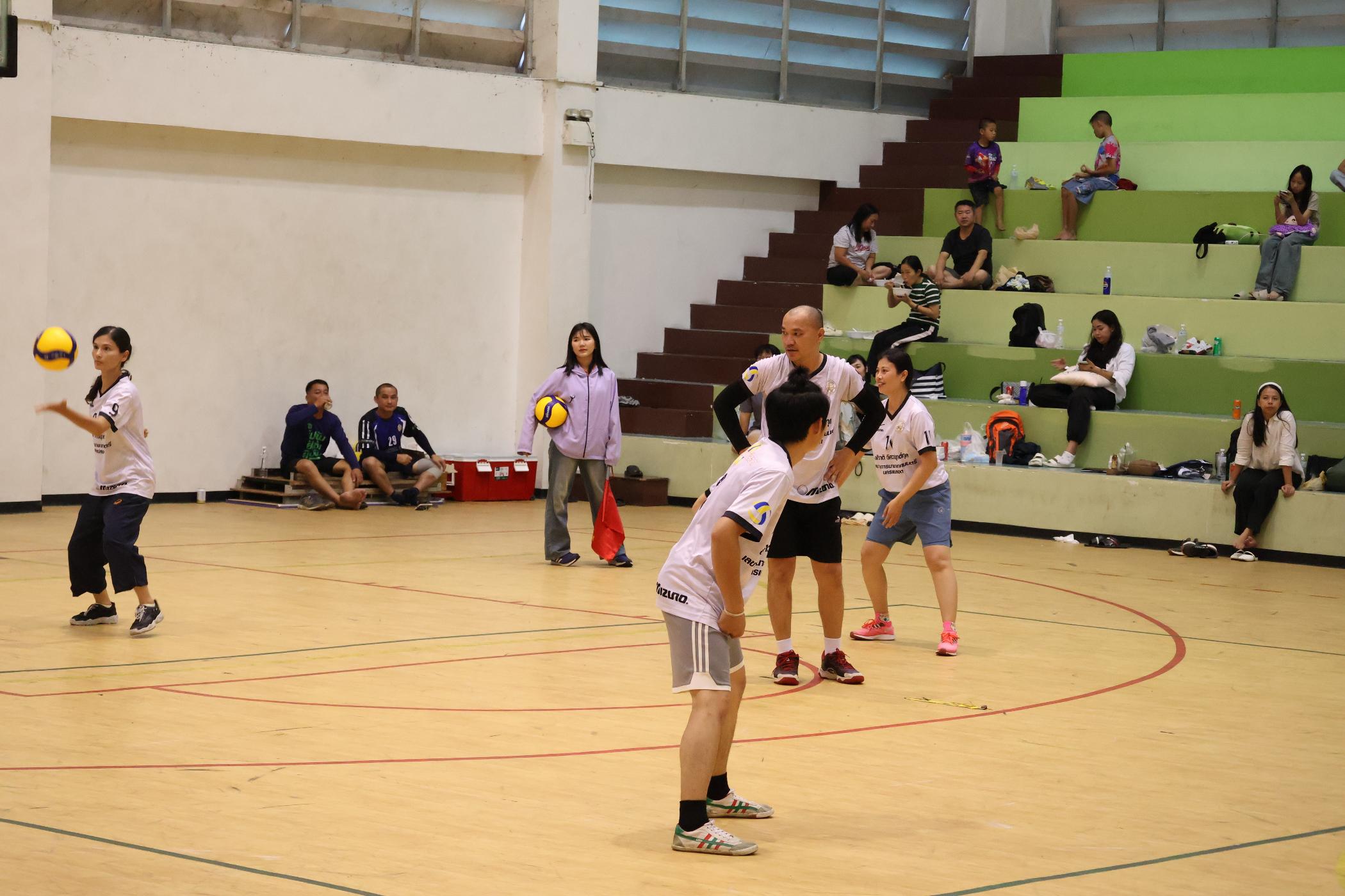 28. การแข่งขันกีฬาวอลเลย์บอลเชื่อมความสัมพันธ์ระหว่างหน่วยงาน คู่ที่ 9 - 15