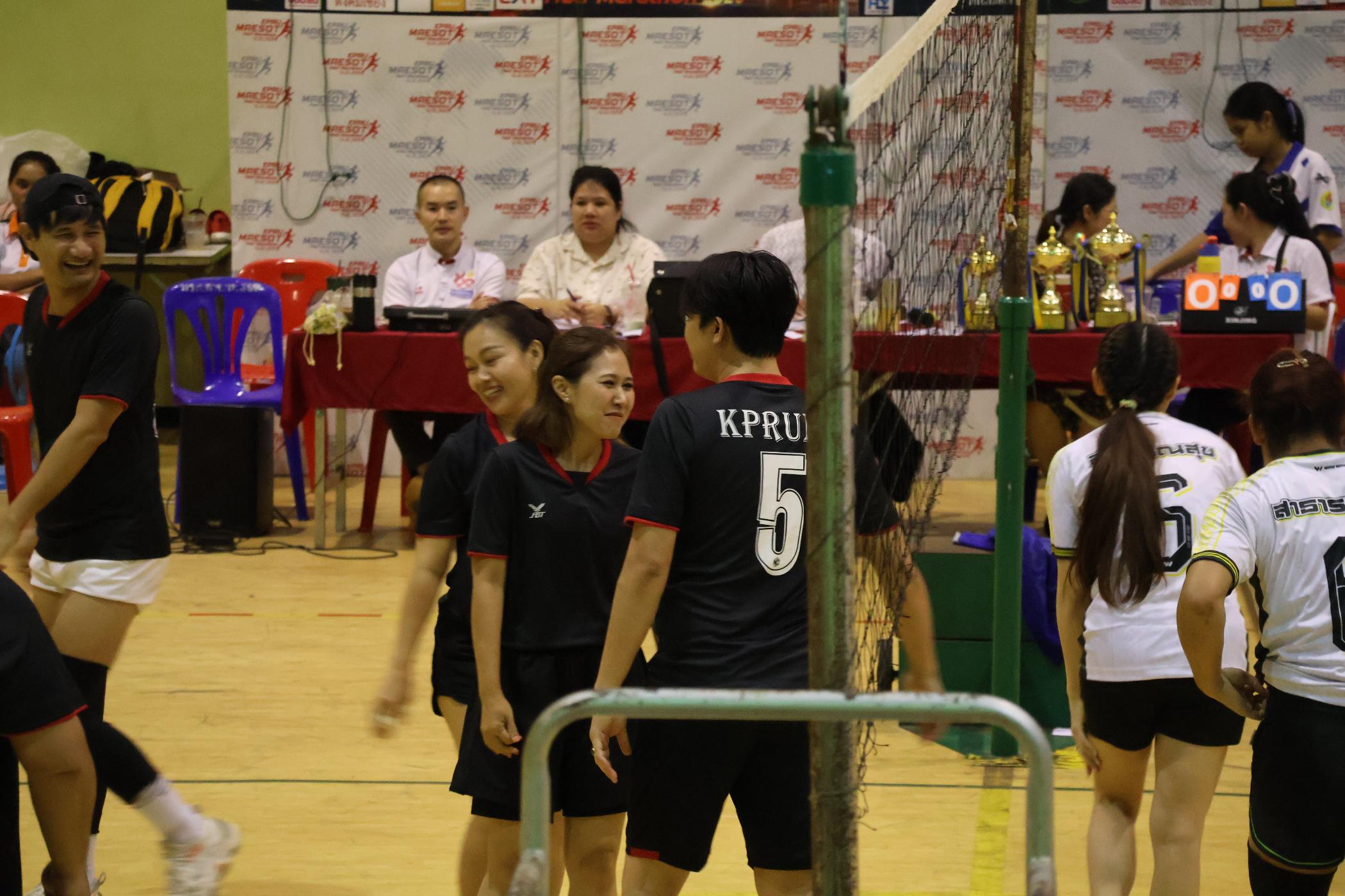 56. การแข่งขันกีฬาวอลเลย์บอลเชื่อมความสัมพันธ์ระหว่างหน่วยงาน คู่ที่ 9 - 15