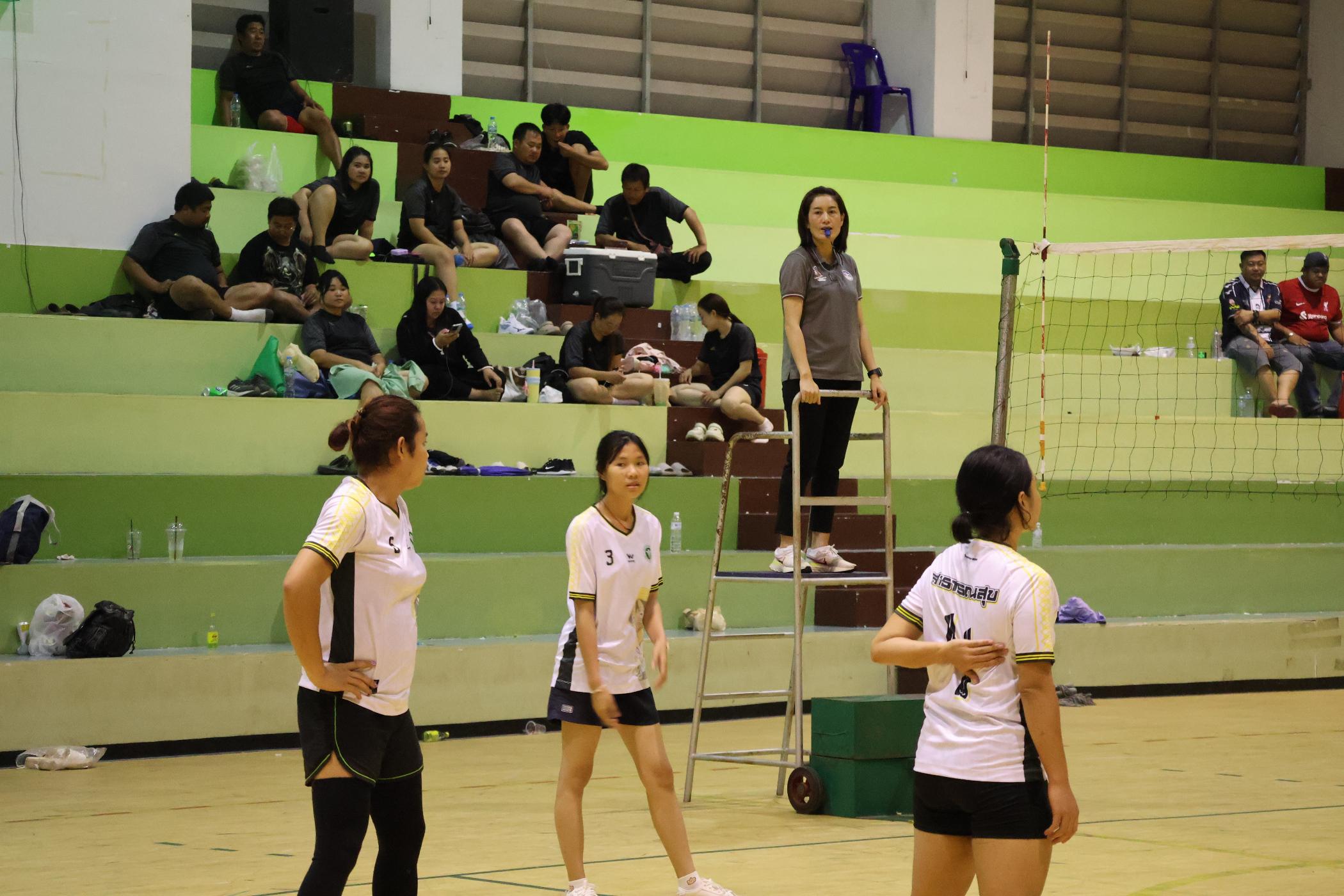 83. การแข่งขันกีฬาวอลเลย์บอลเชื่อมความสัมพันธ์ระหว่างหน่วยงาน คู่ที่ 9 - 15