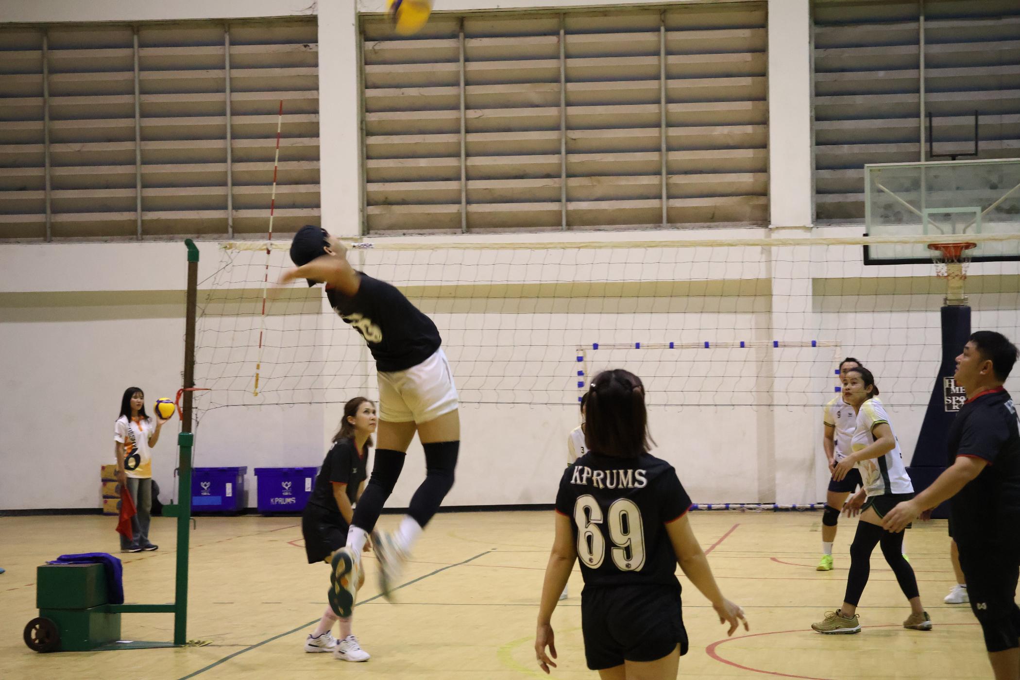 89. การแข่งขันกีฬาวอลเลย์บอลเชื่อมความสัมพันธ์ระหว่างหน่วยงาน คู่ที่ 9 - 15