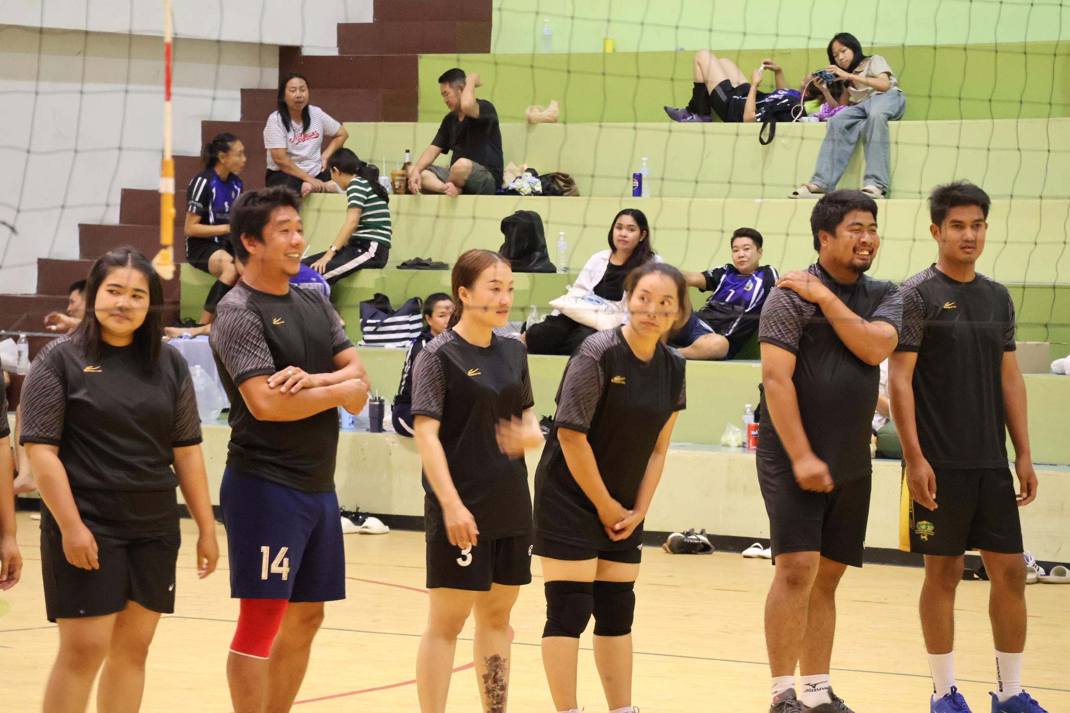 118. การแข่งขันกีฬาวอลเลย์บอลเชื่อมความสัมพันธ์ระหว่างหน่วยงาน คู่ที่ 9 - 15