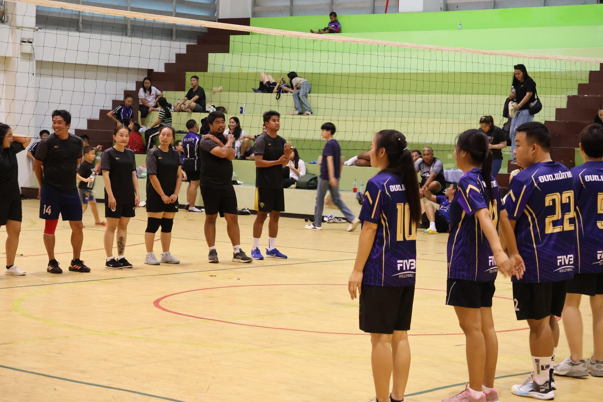 120. การแข่งขันกีฬาวอลเลย์บอลเชื่อมความสัมพันธ์ระหว่างหน่วยงาน คู่ที่ 9 - 15