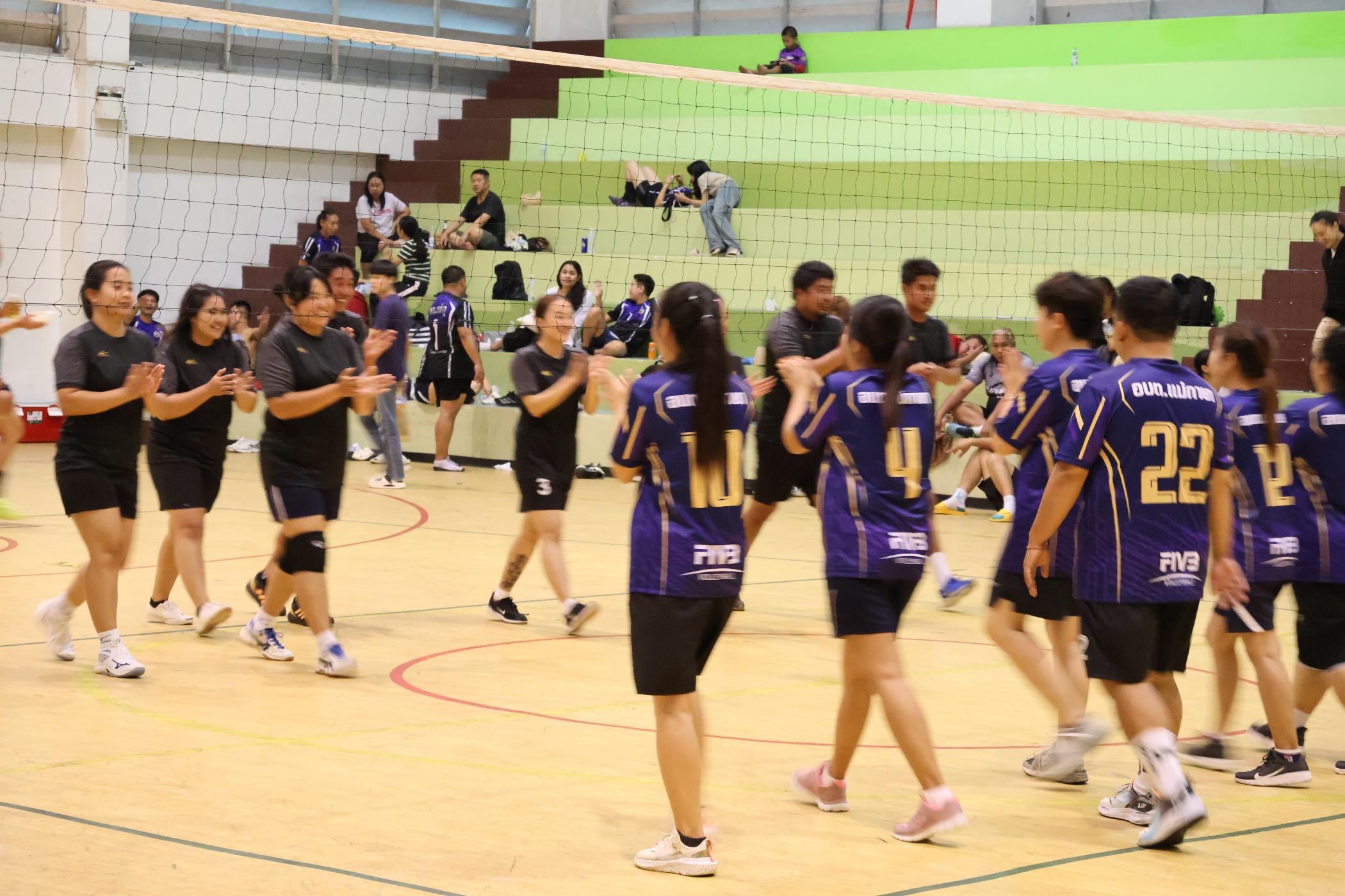 121. การแข่งขันกีฬาวอลเลย์บอลเชื่อมความสัมพันธ์ระหว่างหน่วยงาน คู่ที่ 9 - 15