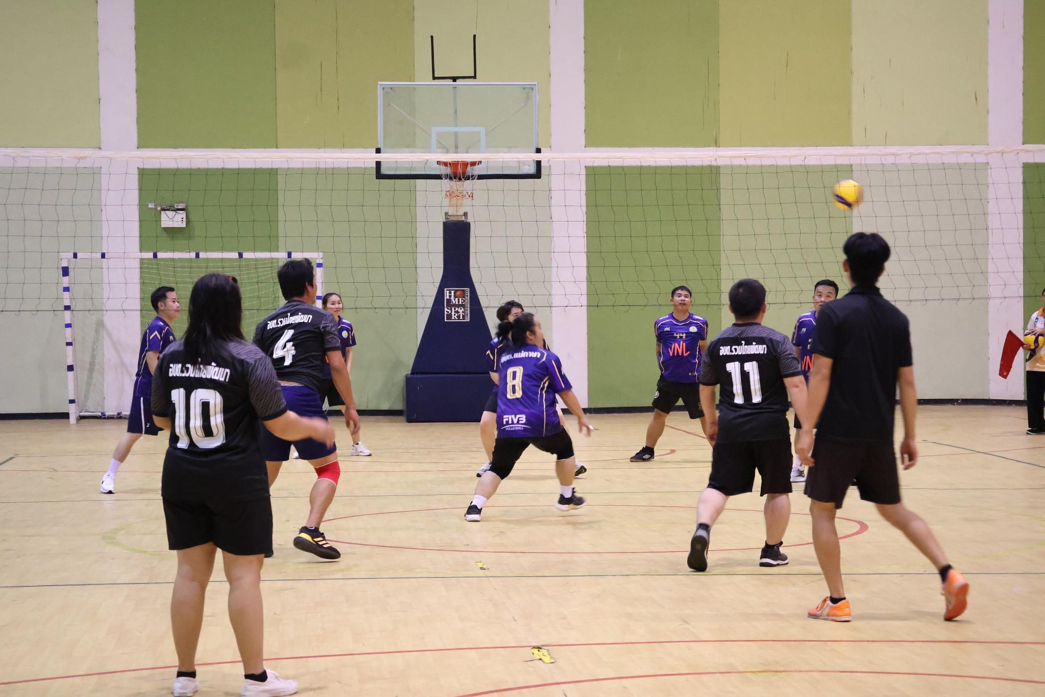 132. การแข่งขันกีฬาวอลเลย์บอลเชื่อมความสัมพันธ์ระหว่างหน่วยงาน คู่ที่ 9 - 15