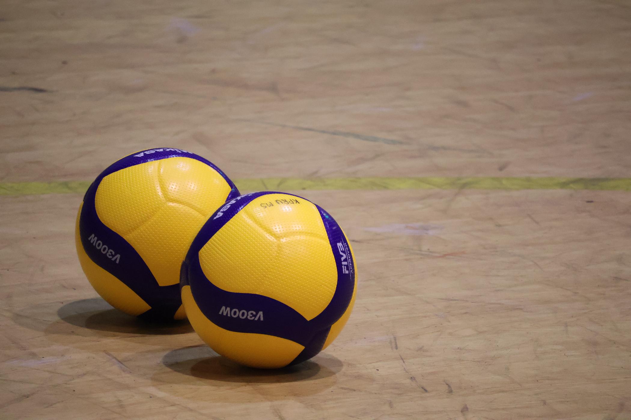 135. การแข่งขันกีฬาวอลเลย์บอลเชื่อมความสัมพันธ์ระหว่างหน่วยงาน คู่ที่ 9 - 15