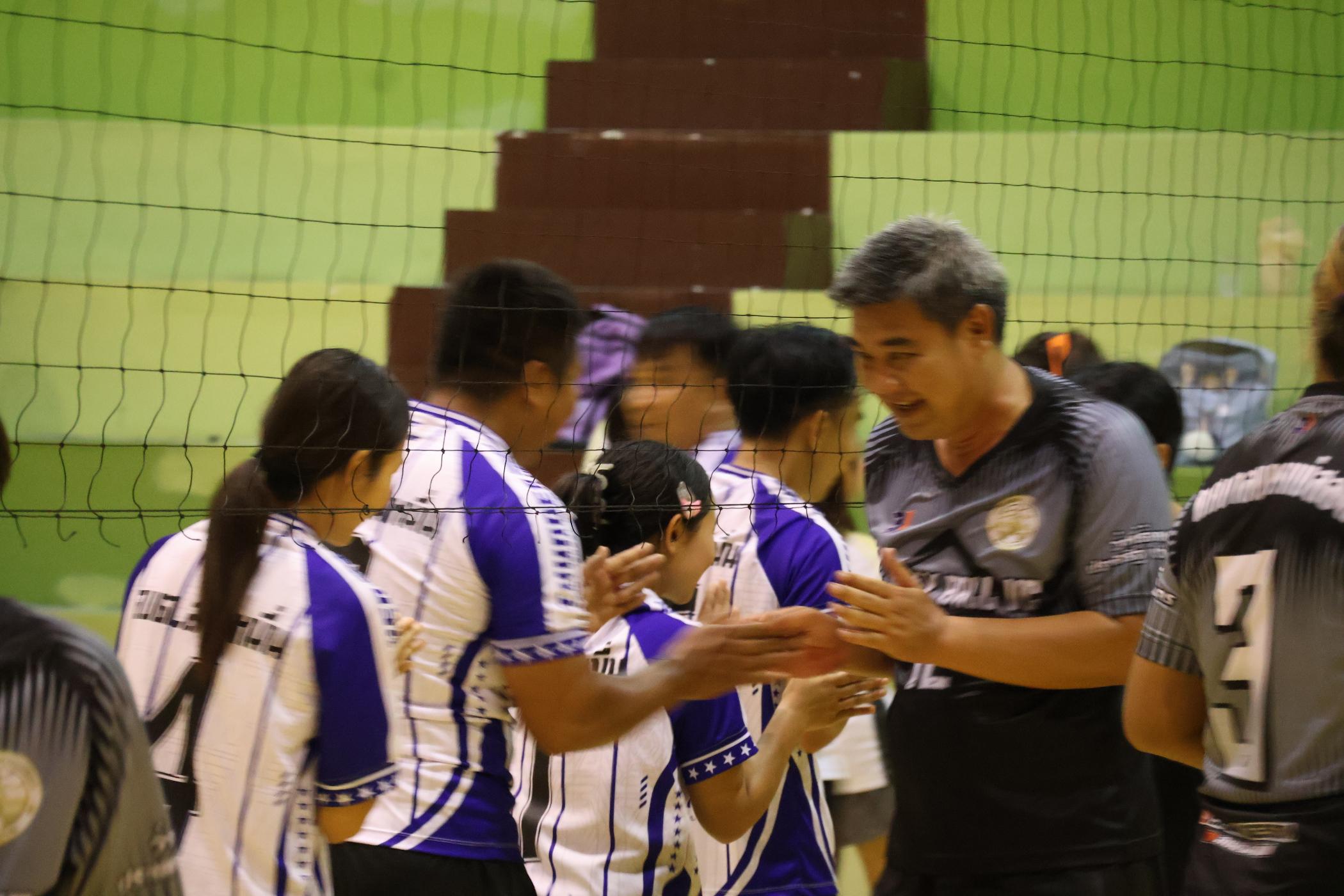 180. การแข่งขันกีฬาวอลเลย์บอลเชื่อมความสัมพันธ์ระหว่างหน่วยงาน คู่ที่ 9 - 15