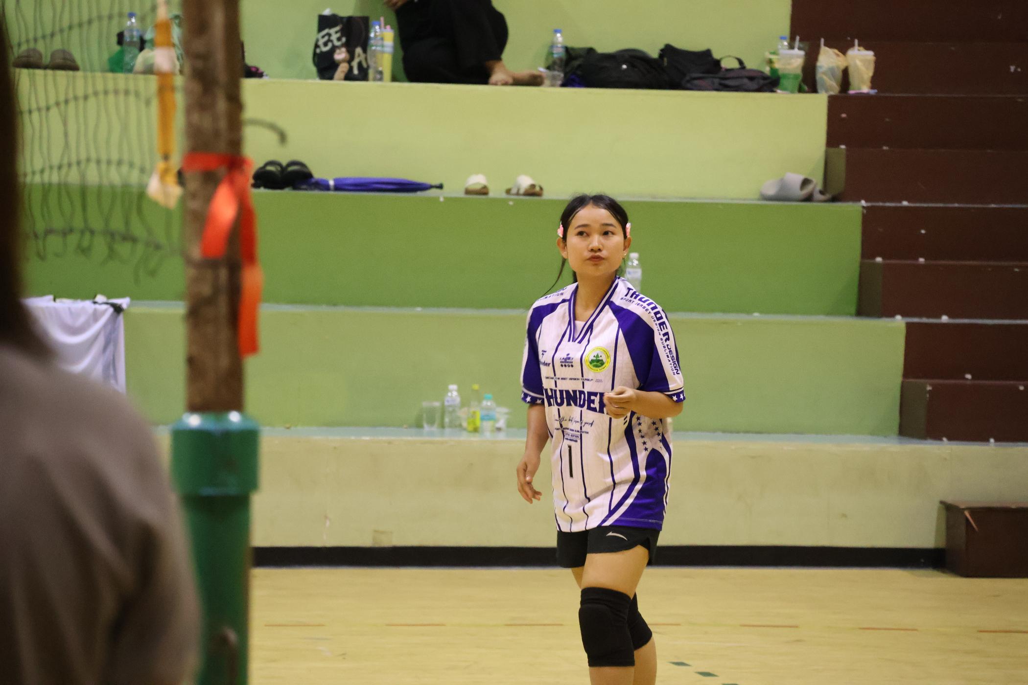 194. การแข่งขันกีฬาวอลเลย์บอลเชื่อมความสัมพันธ์ระหว่างหน่วยงาน คู่ที่ 9 - 15